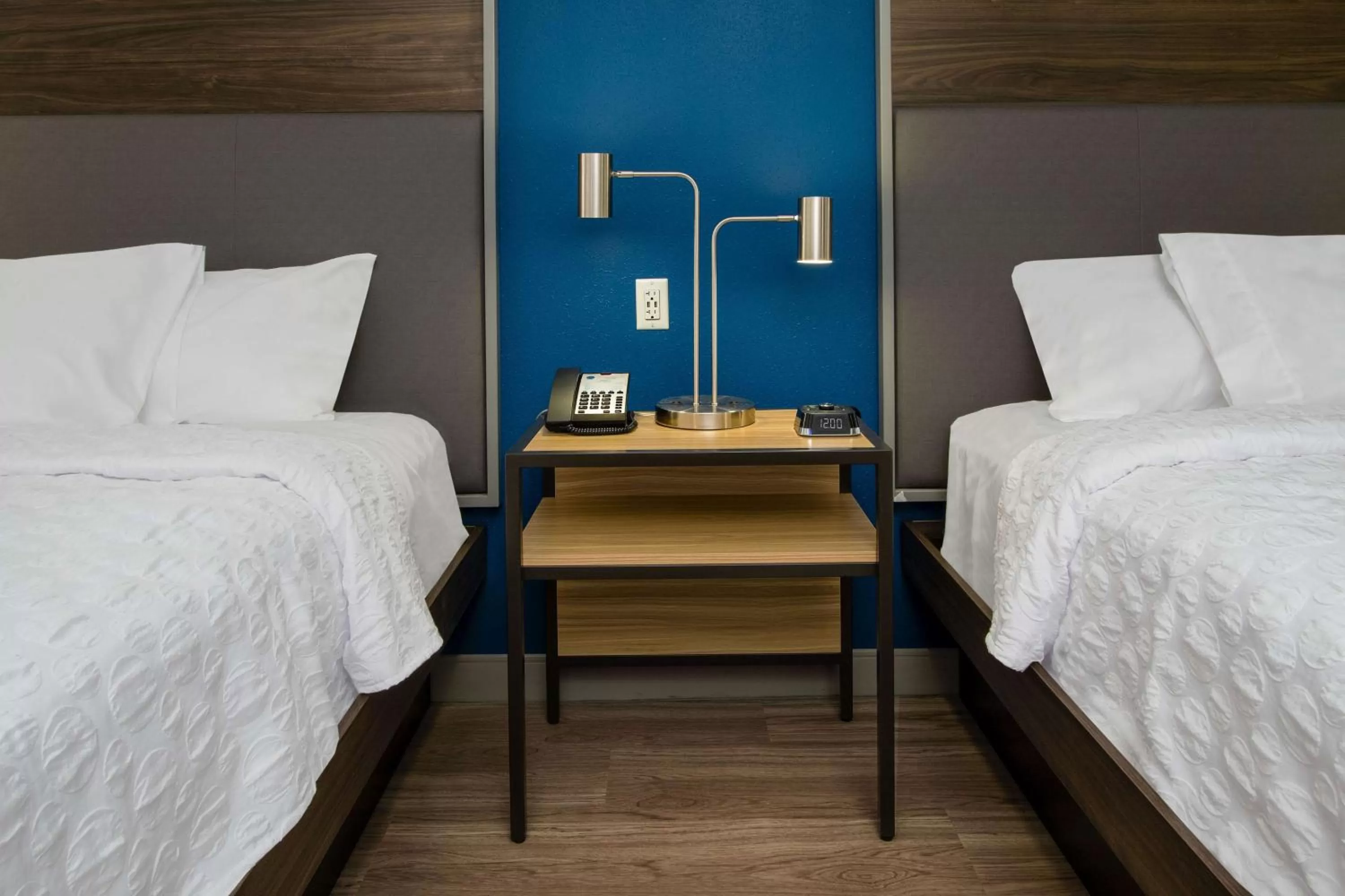 Bed in Tru By Hilton Grove City Columbus