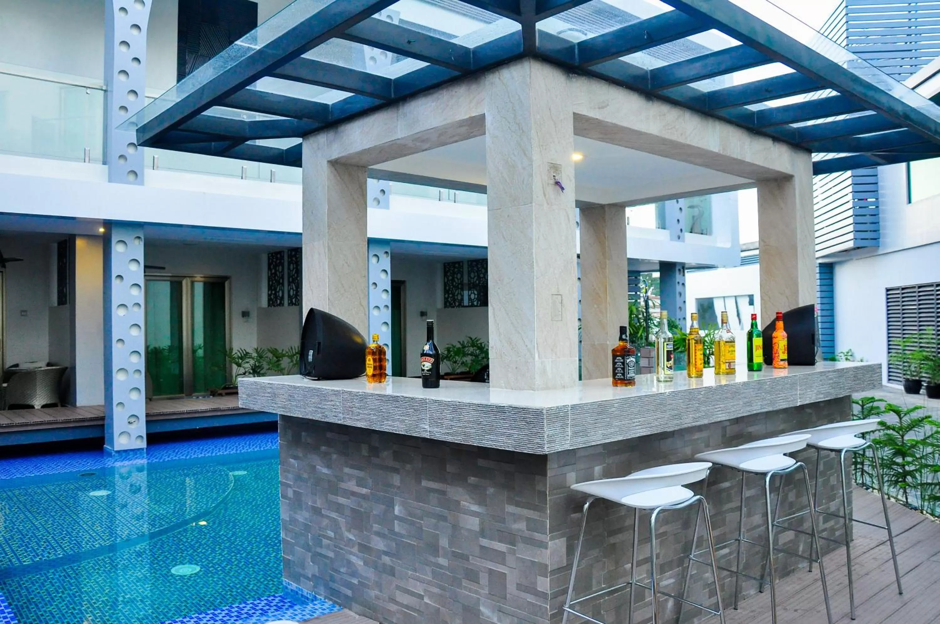 Lounge or bar in Eloisa Royal Suites