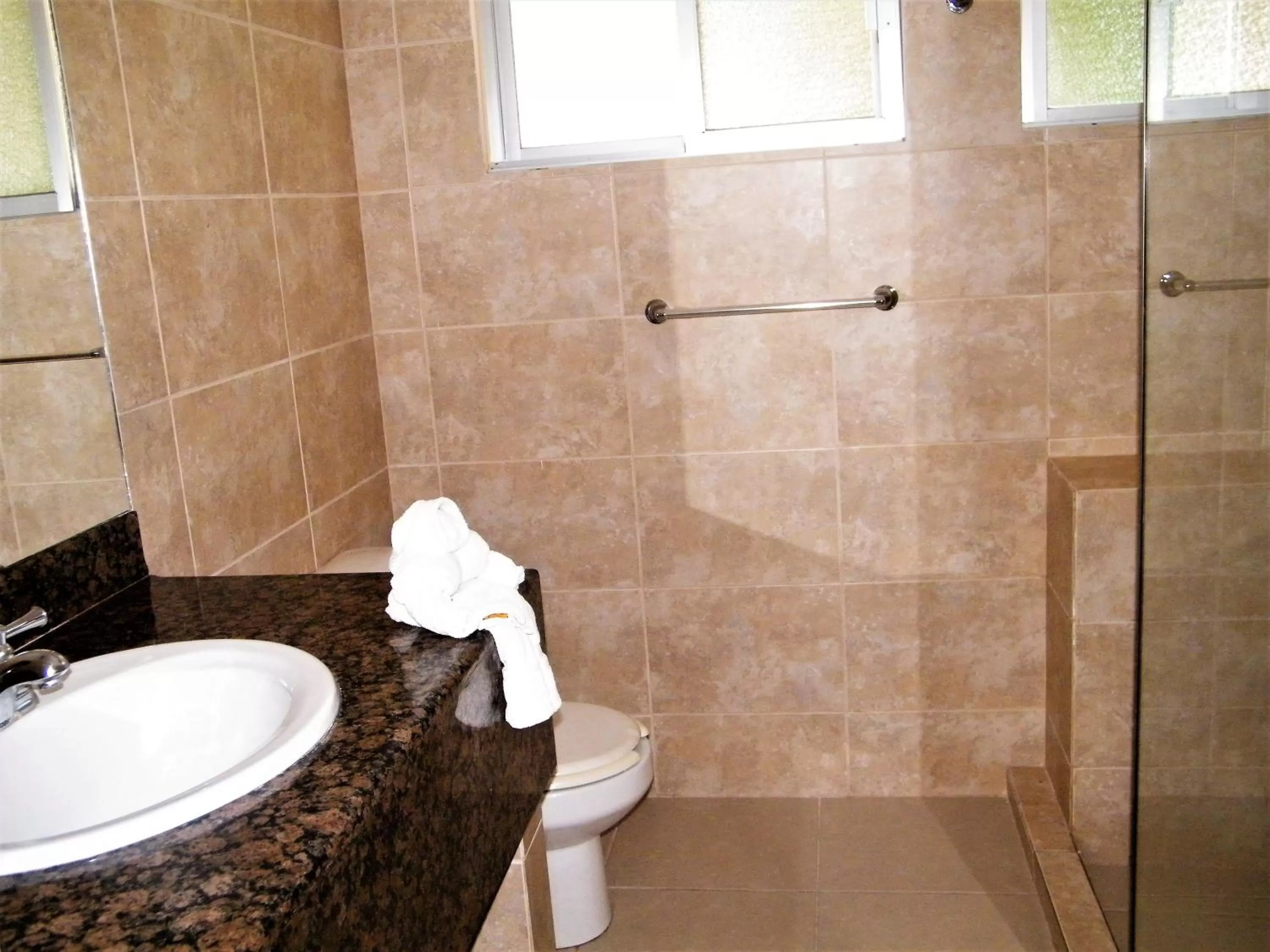 Bathroom in Hotel LunaSol