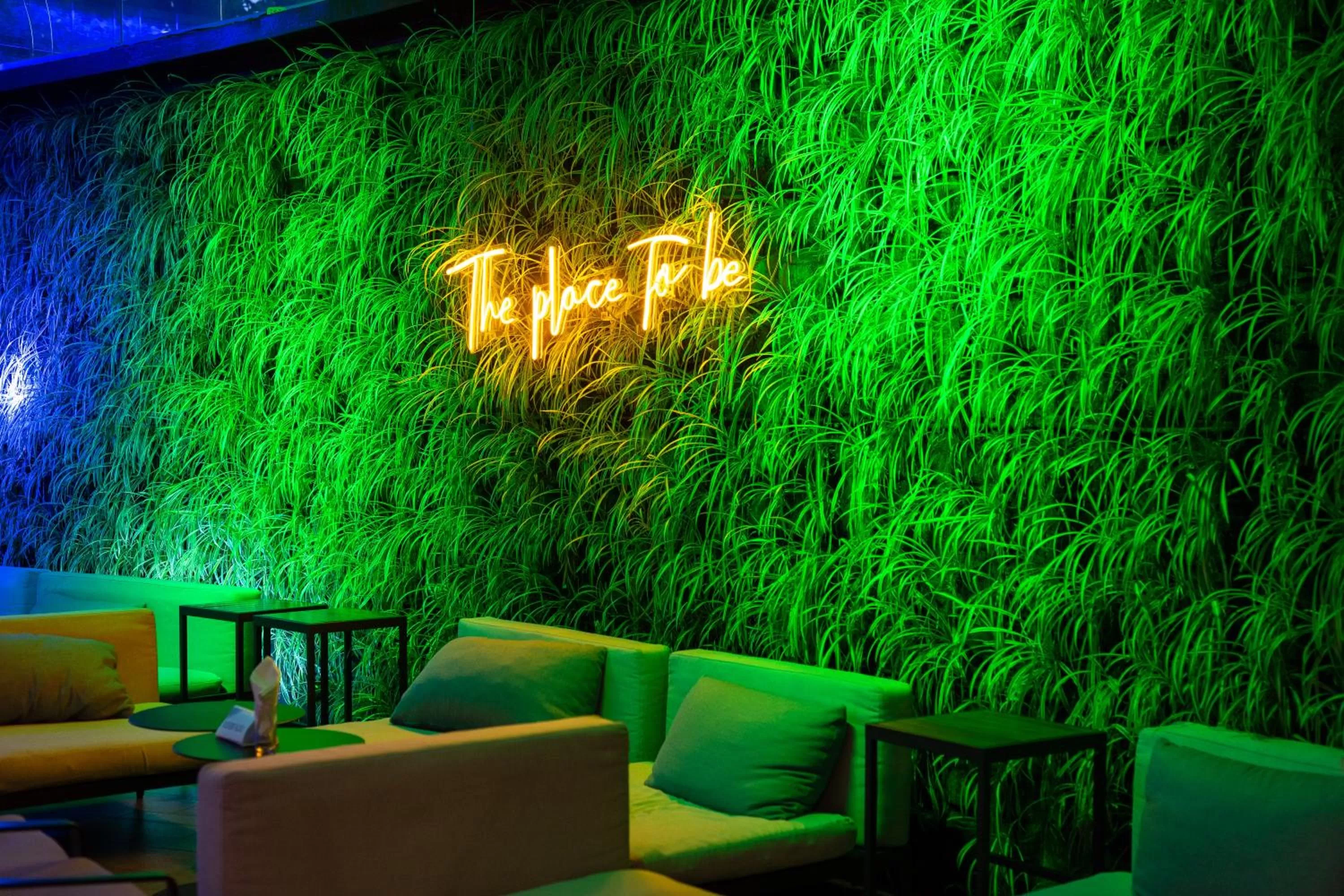 Lounge or bar in InterContinental Tegucigalpa at Multiplaza Mall by IHG