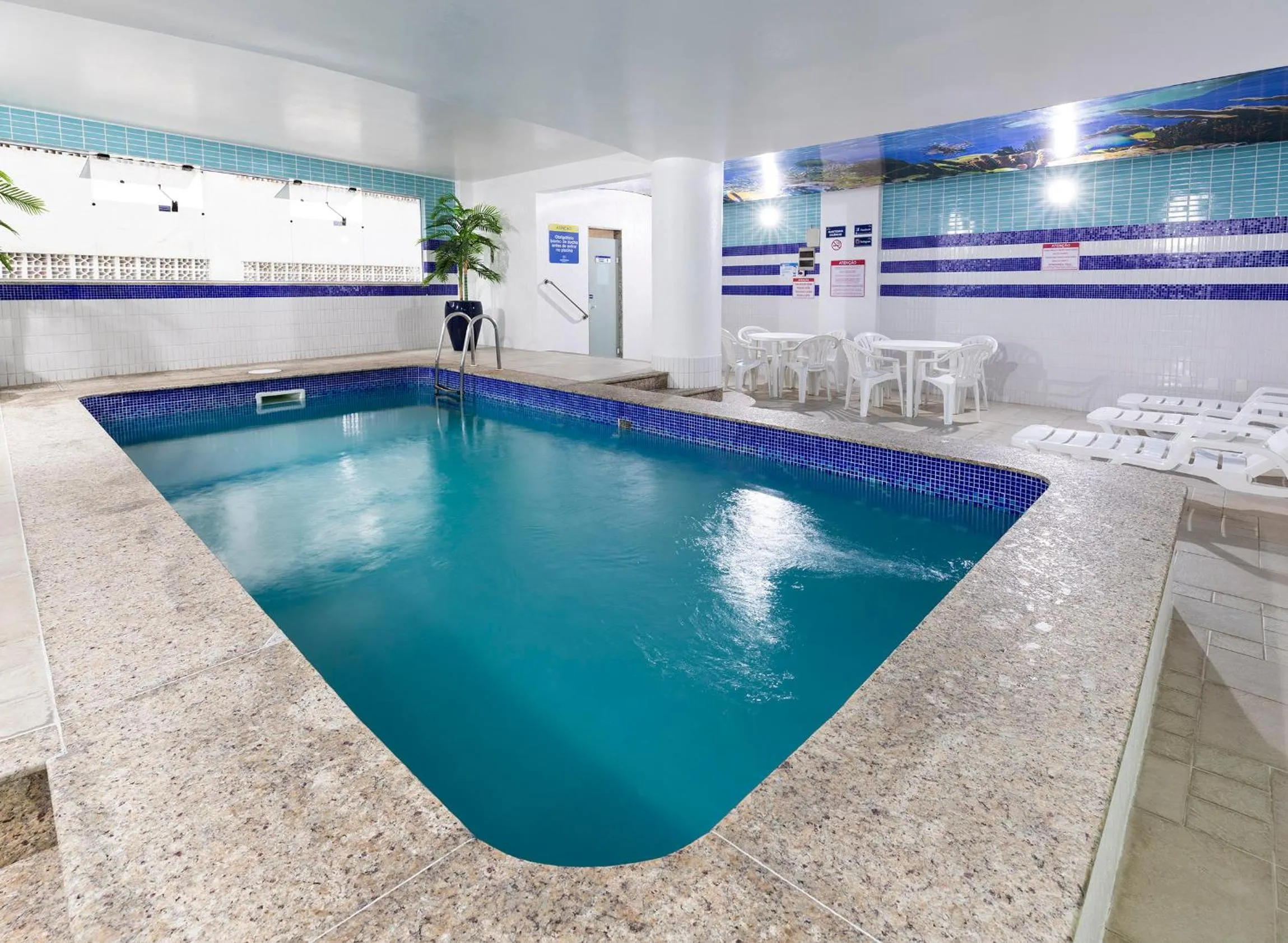 Swimming pool in Centromar Hotel