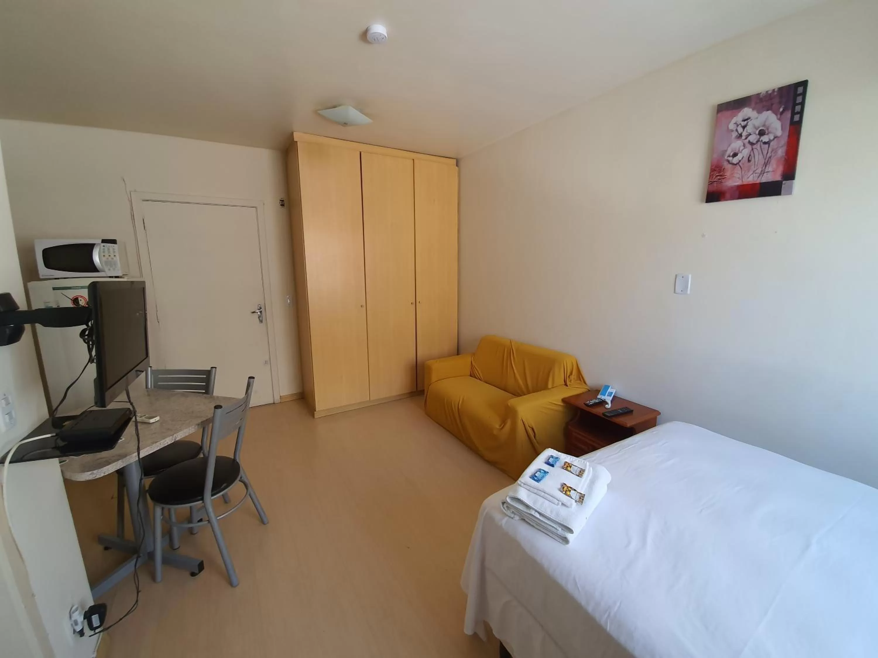 Bed in Manhattan Apart Hotel