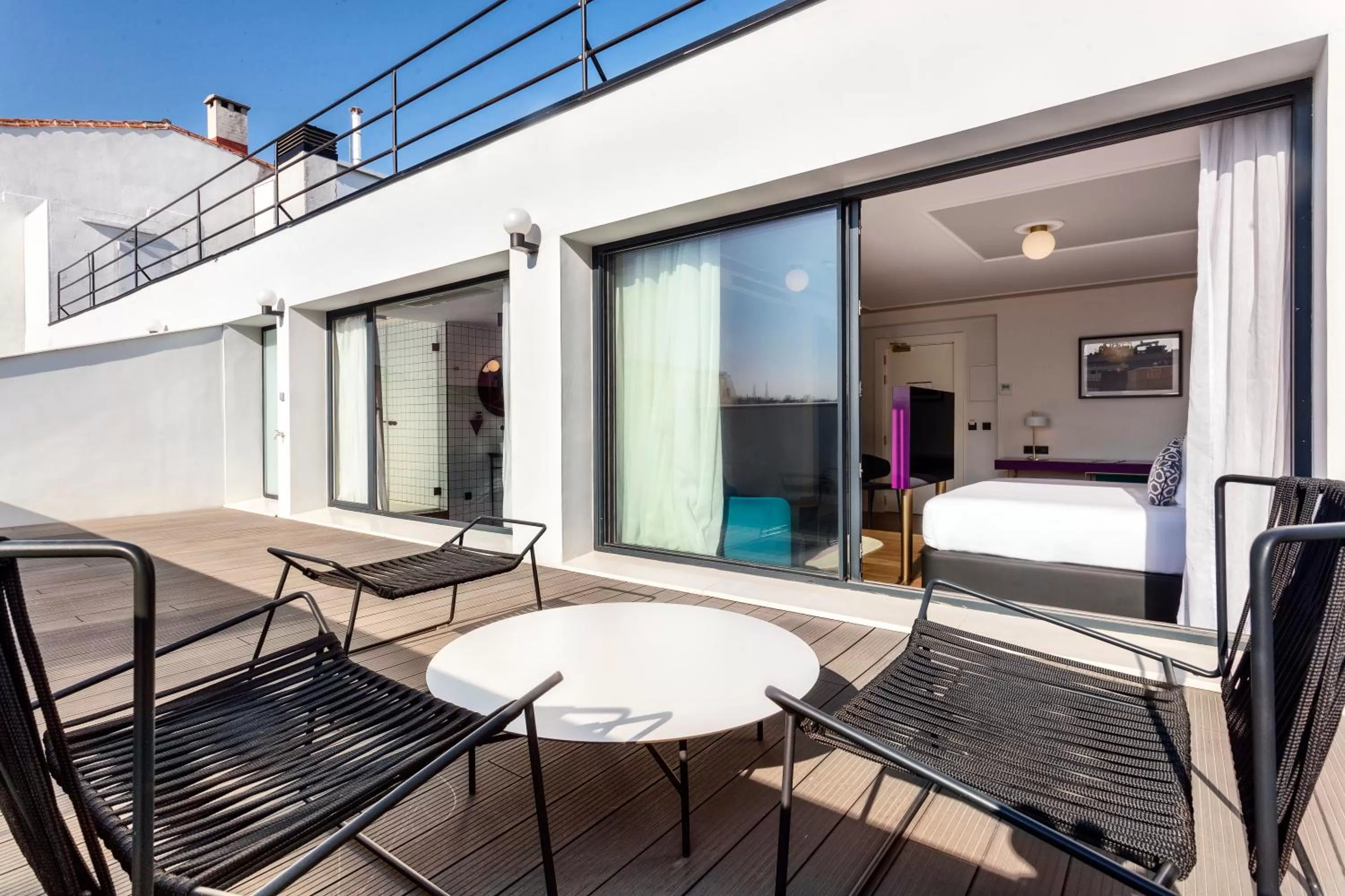 Balcony/Terrace in One Shot Fortuny