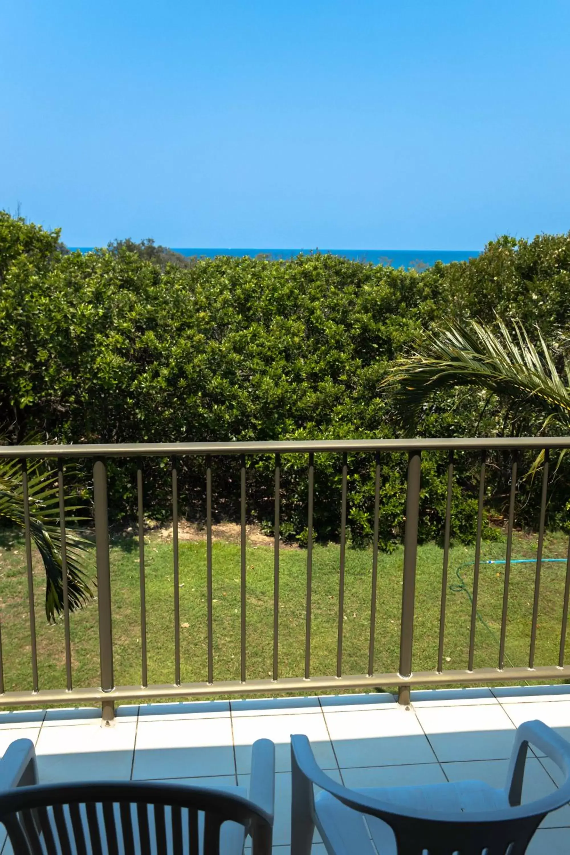 Three-Bedroom Apartment in Glen Eden Beach Resort Three-Bedroom Apartment in Glen Eden Beach Resort