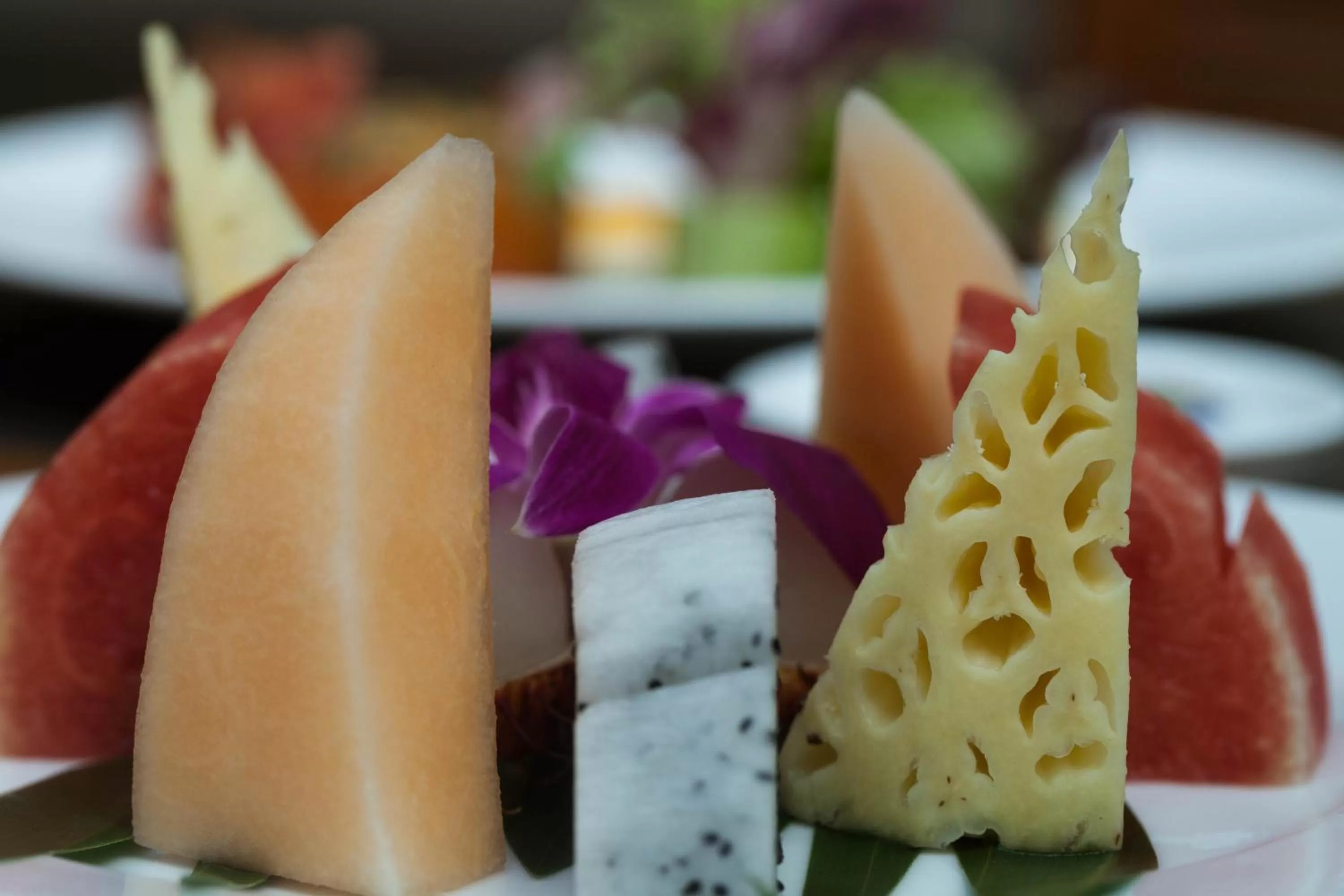 Restaurant/places to eat in Somadevi Residence