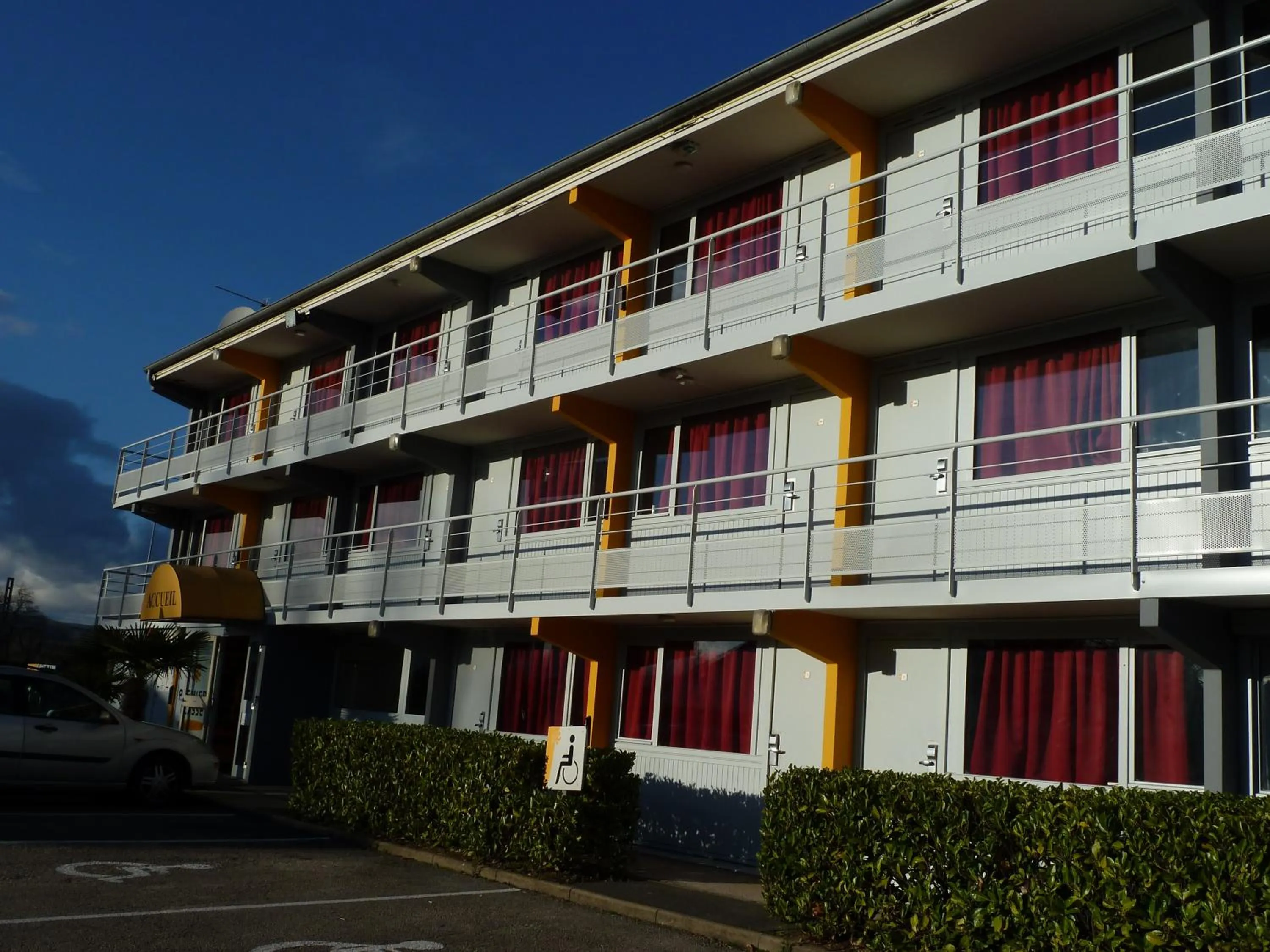 Property building in Première Classe Mâcon Sud
