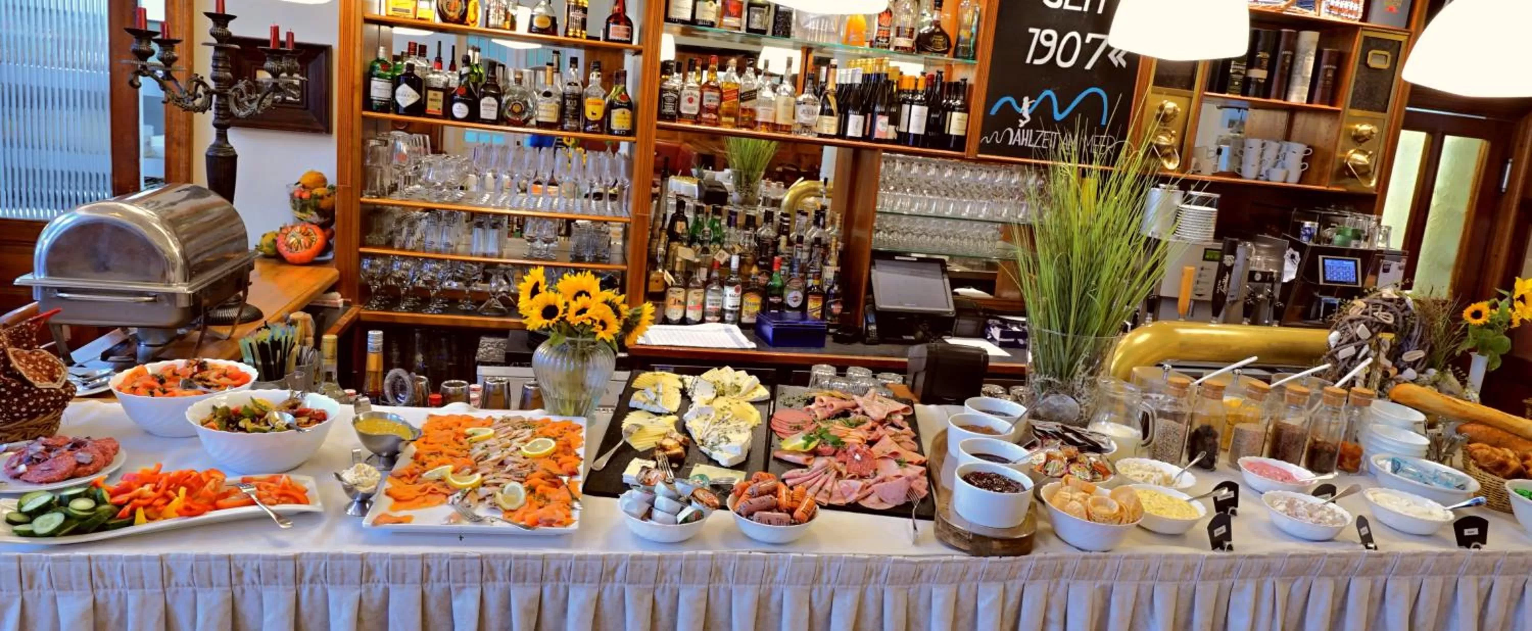 Breakfast in Aparthotel Am Meer