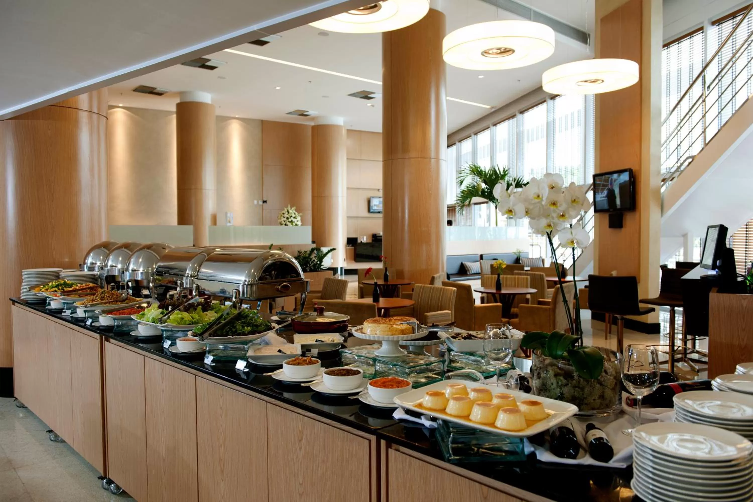 Restaurant/places to eat in Quality Hotel Vitória