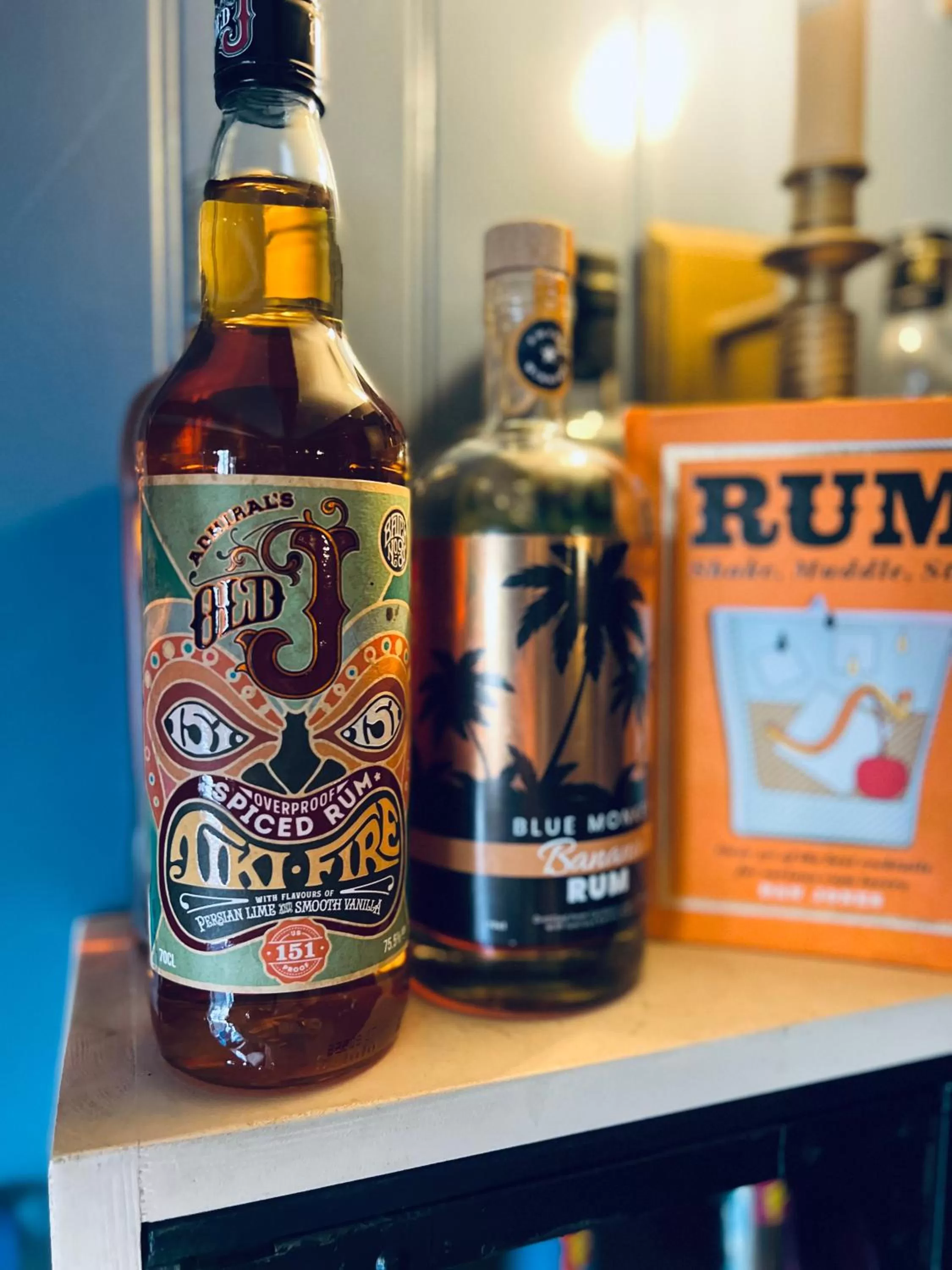 The Wheatsheaf Pub, Kitchen & Rooms