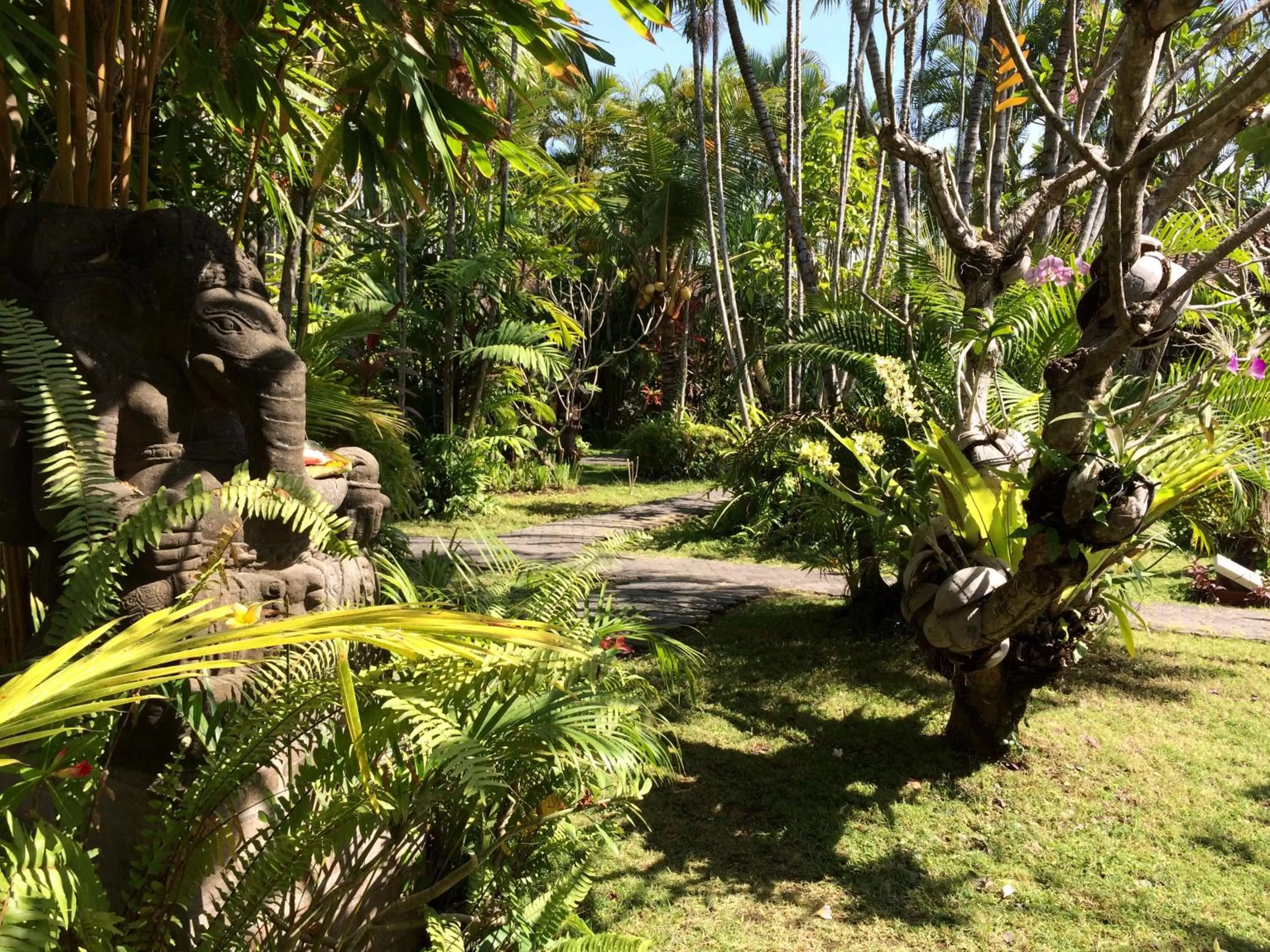 Facade/entrance in Bumi Ayu Bungalow Sanur