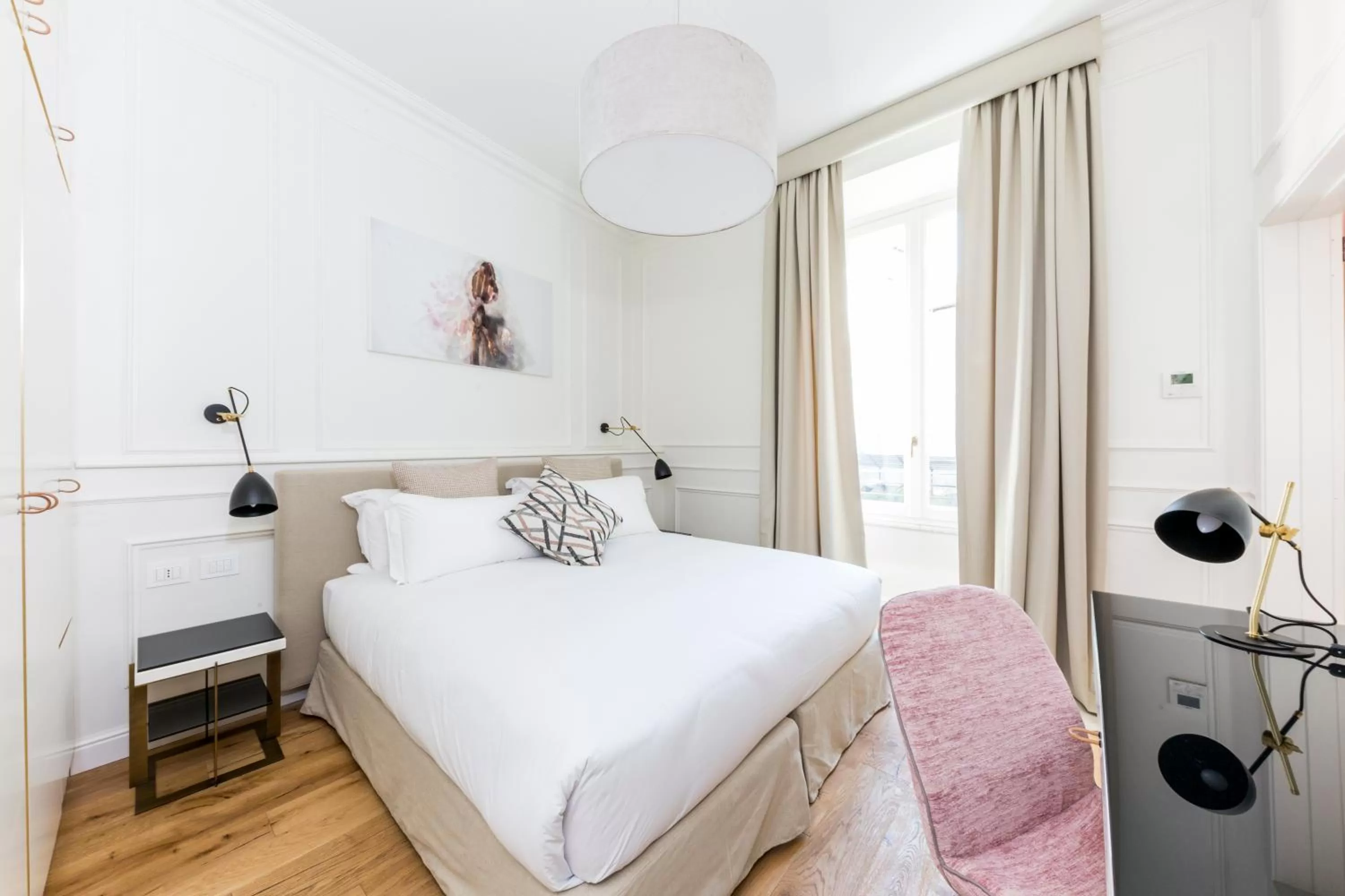 Bed in Parisii Luxury Relais Rome