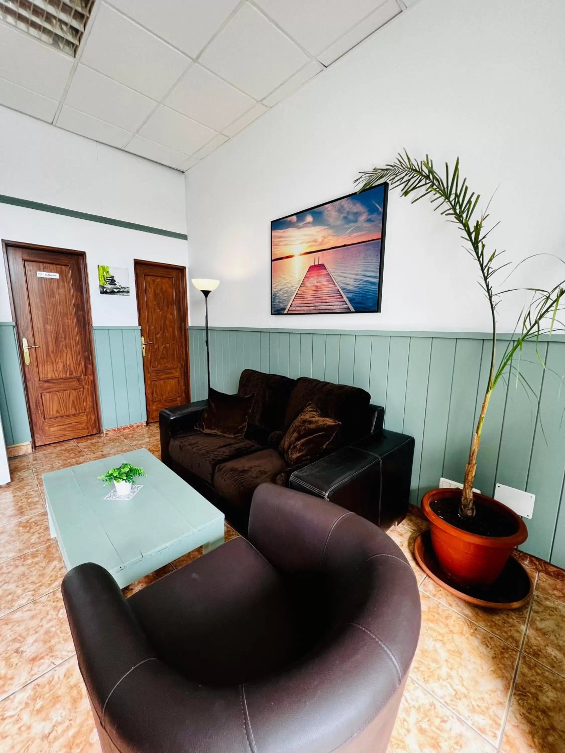 Seating area in El jardin de Iris