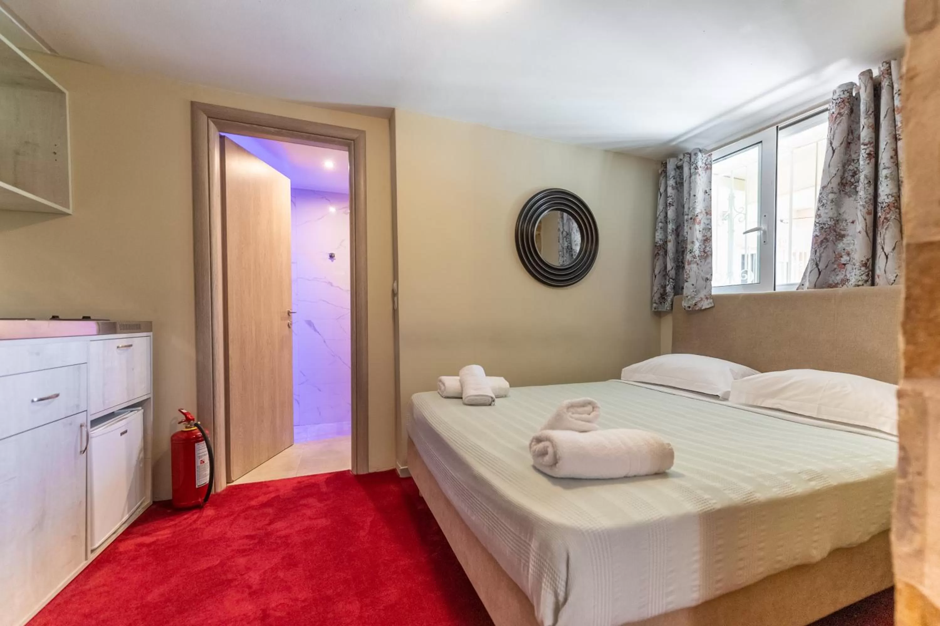 Bed in Apartments Tina FREE transfer from-to the airport