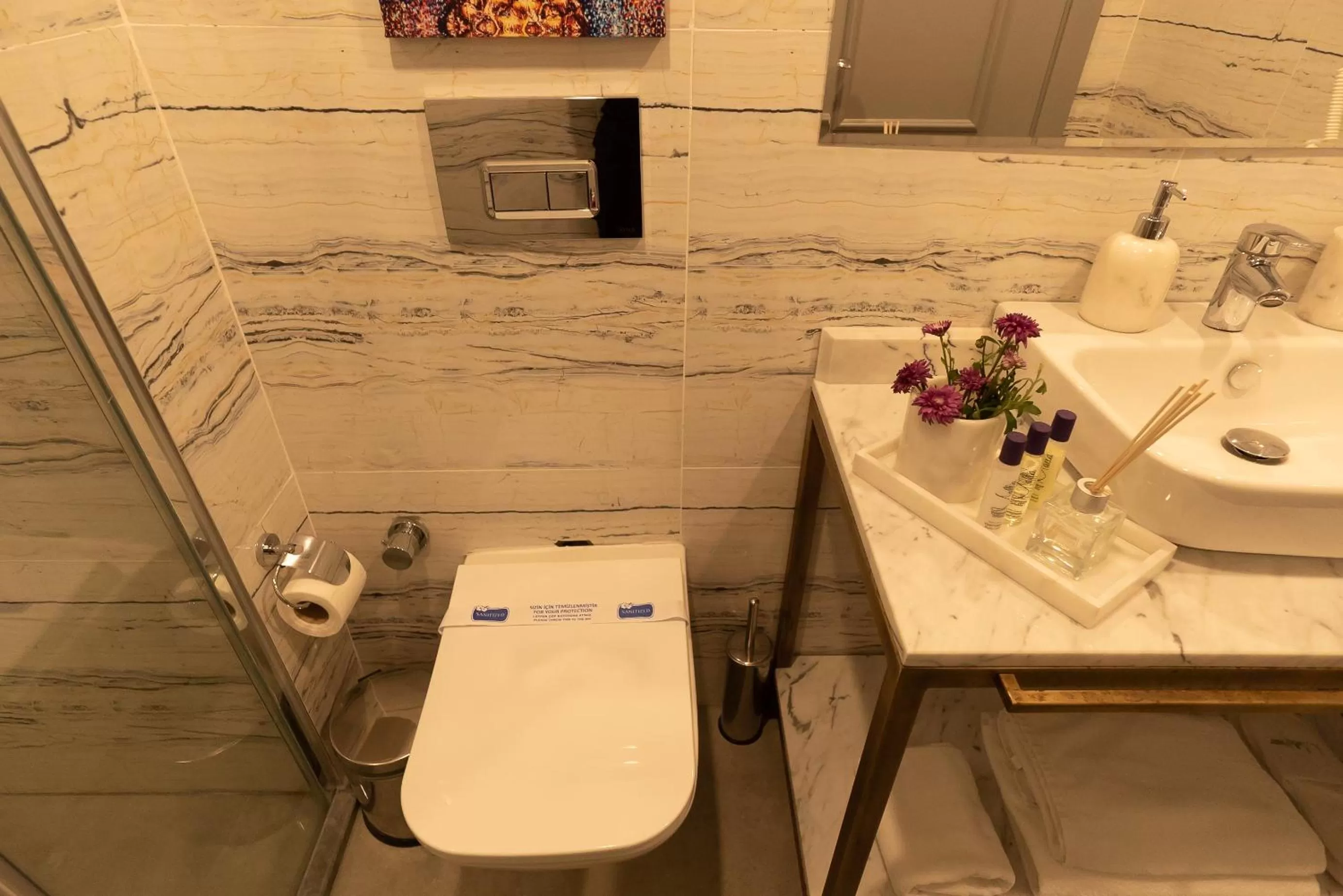 Shower in Malta Bosphorus Hotel