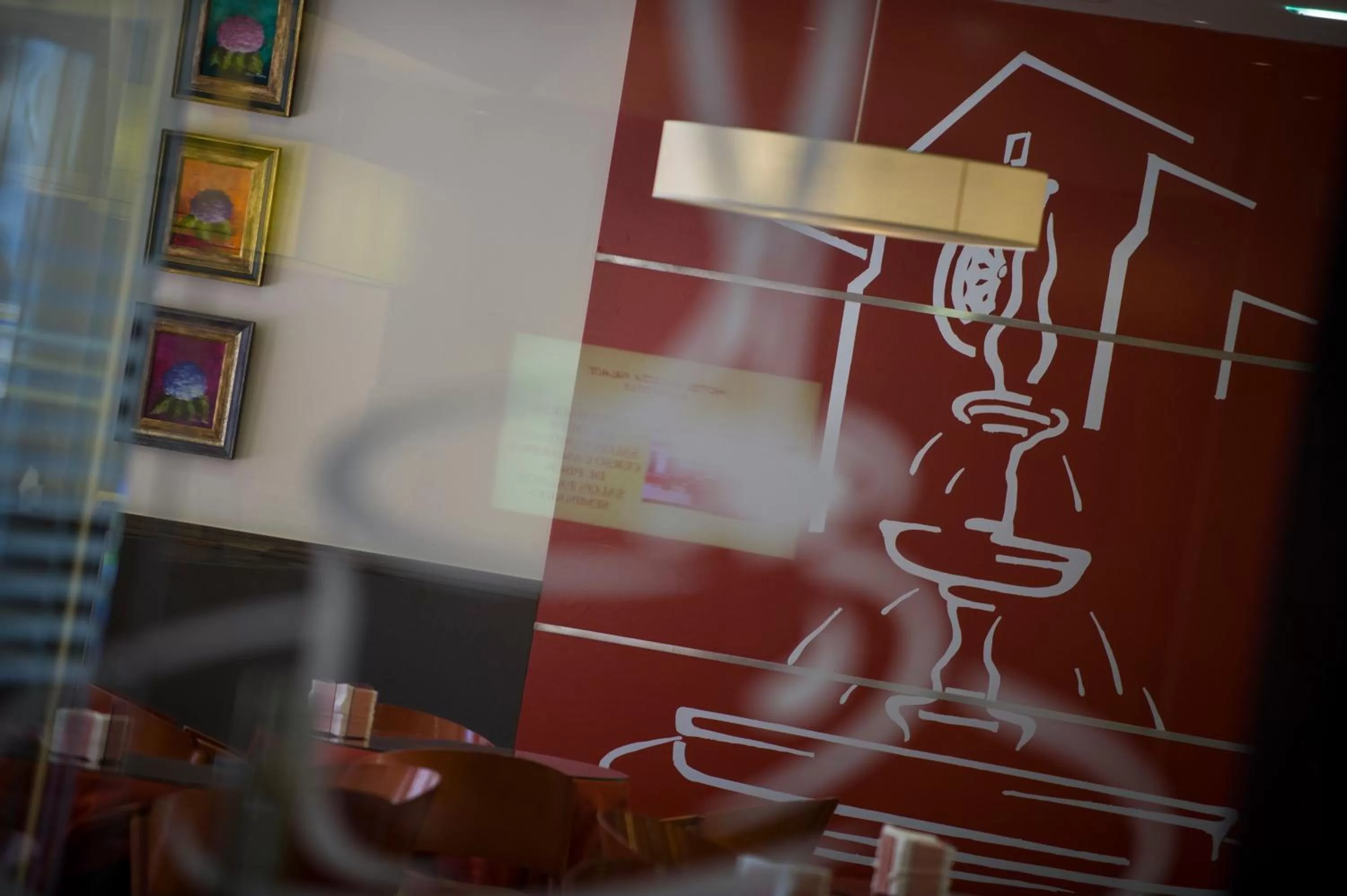 Restaurant/places to eat in Galicia Palace