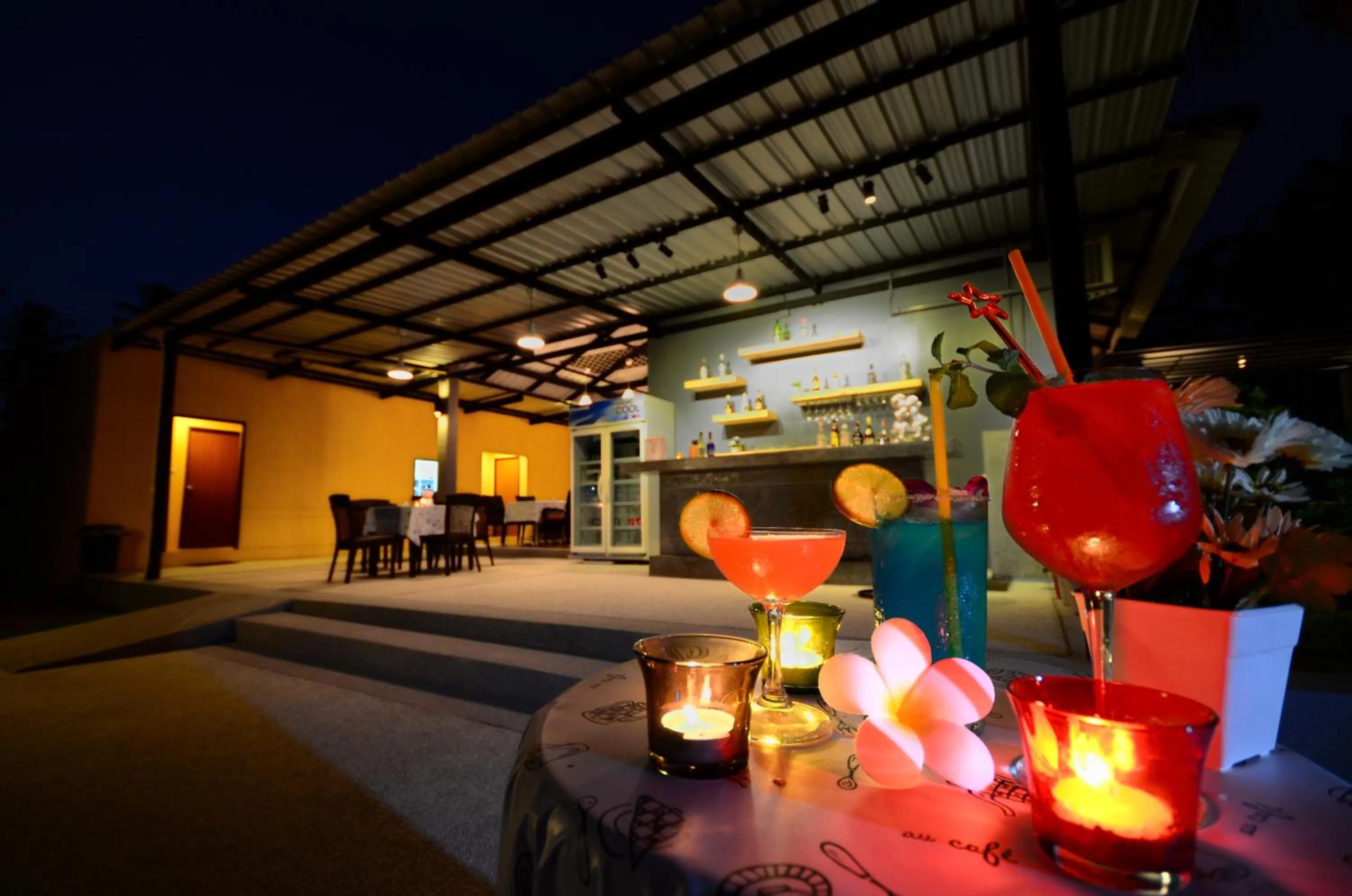 Lounge or bar in The Fusion Resort Hotel