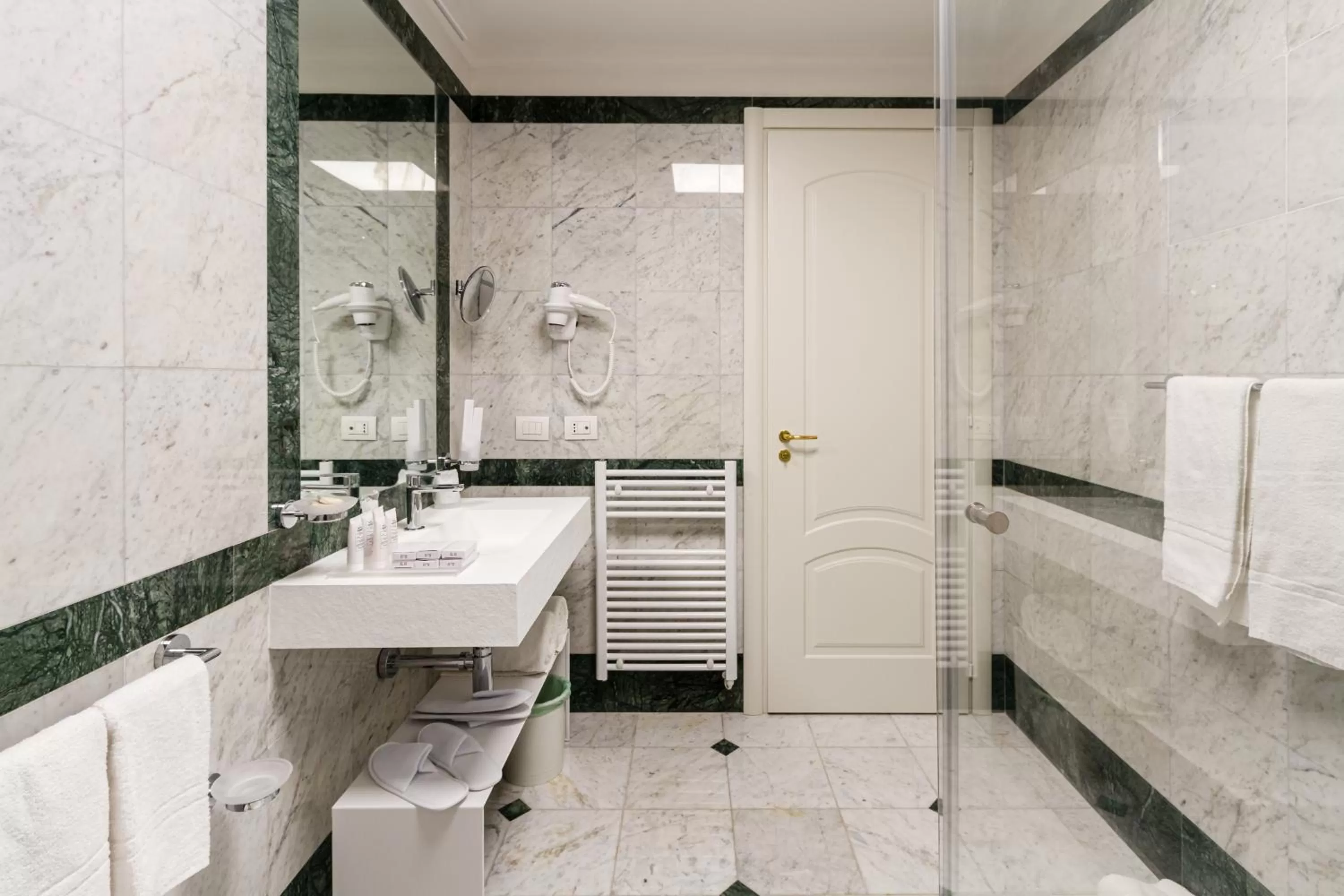 Bathroom in Seawater Hotel Bio & Beauty Spa