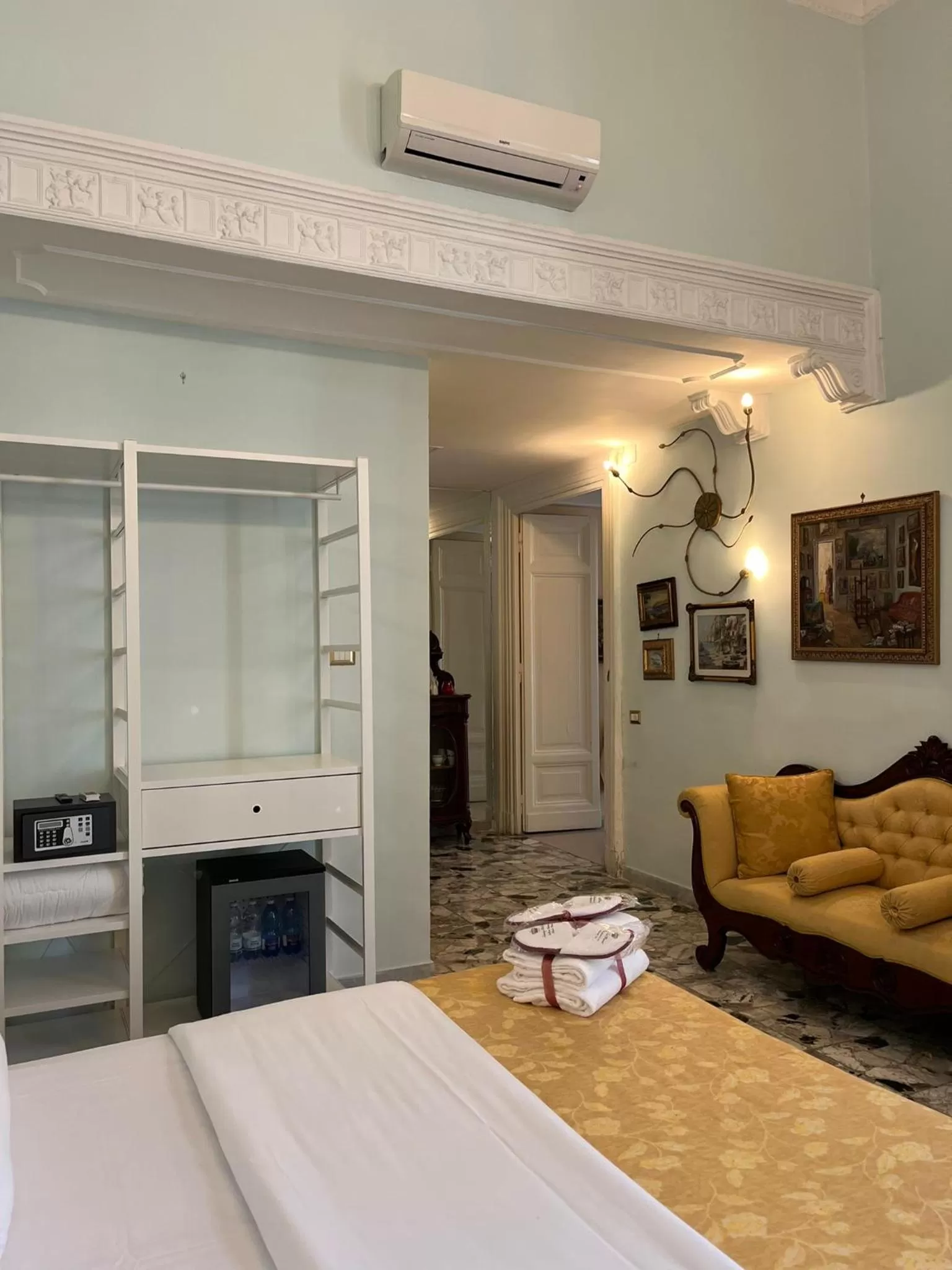 Photo of the whole room, Bed in B&B Art Suite Santa Brigida