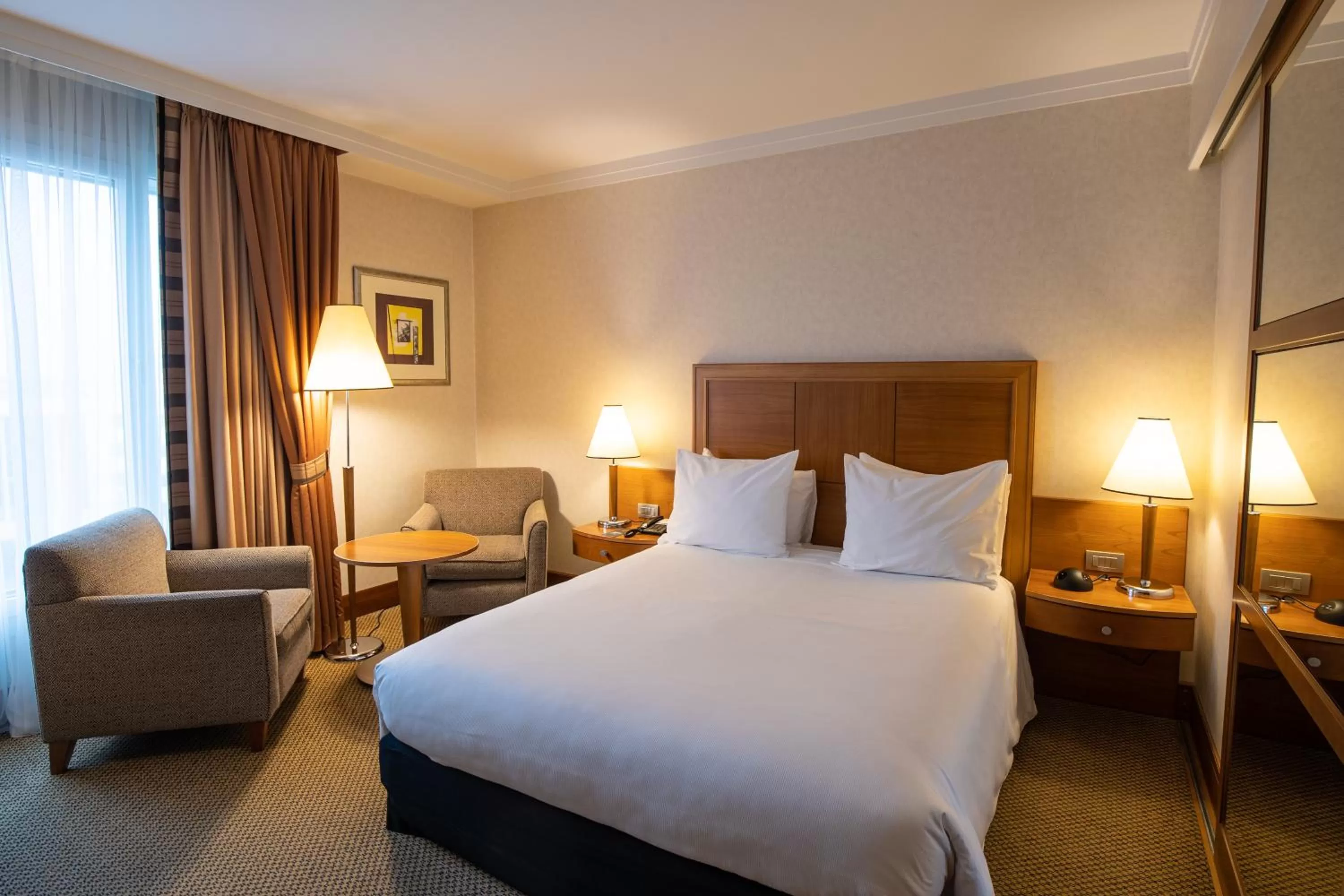 Bed in Crowne Plaza Brussels Airport by IHG