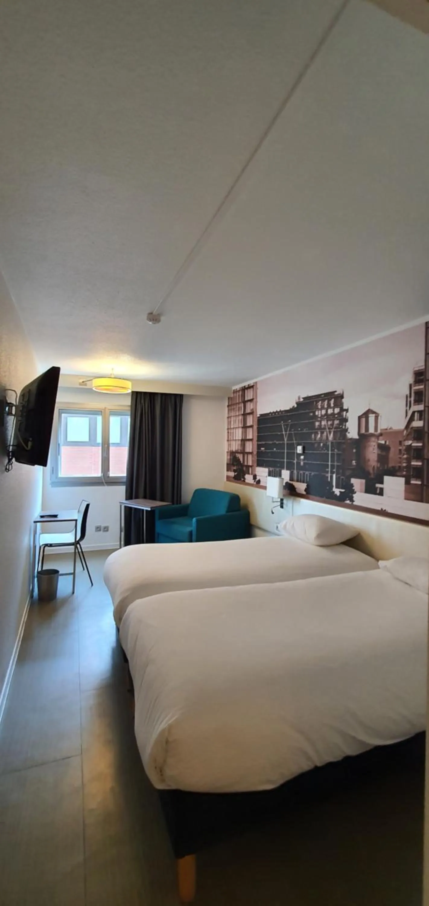 Bedroom, Bed in ibis Styles Paris Tolbiac Bibliotheque