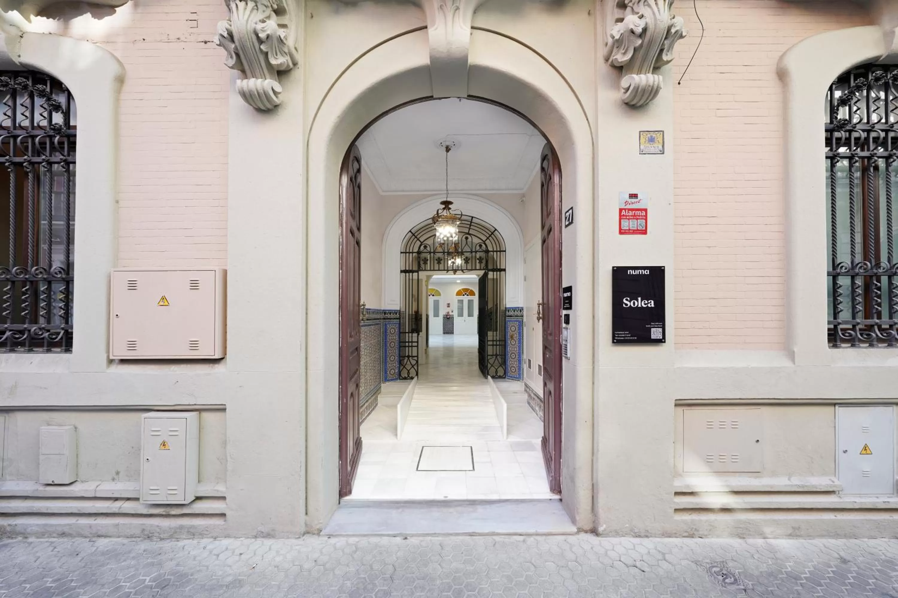 Facade/entrance in Numa Seville Solea