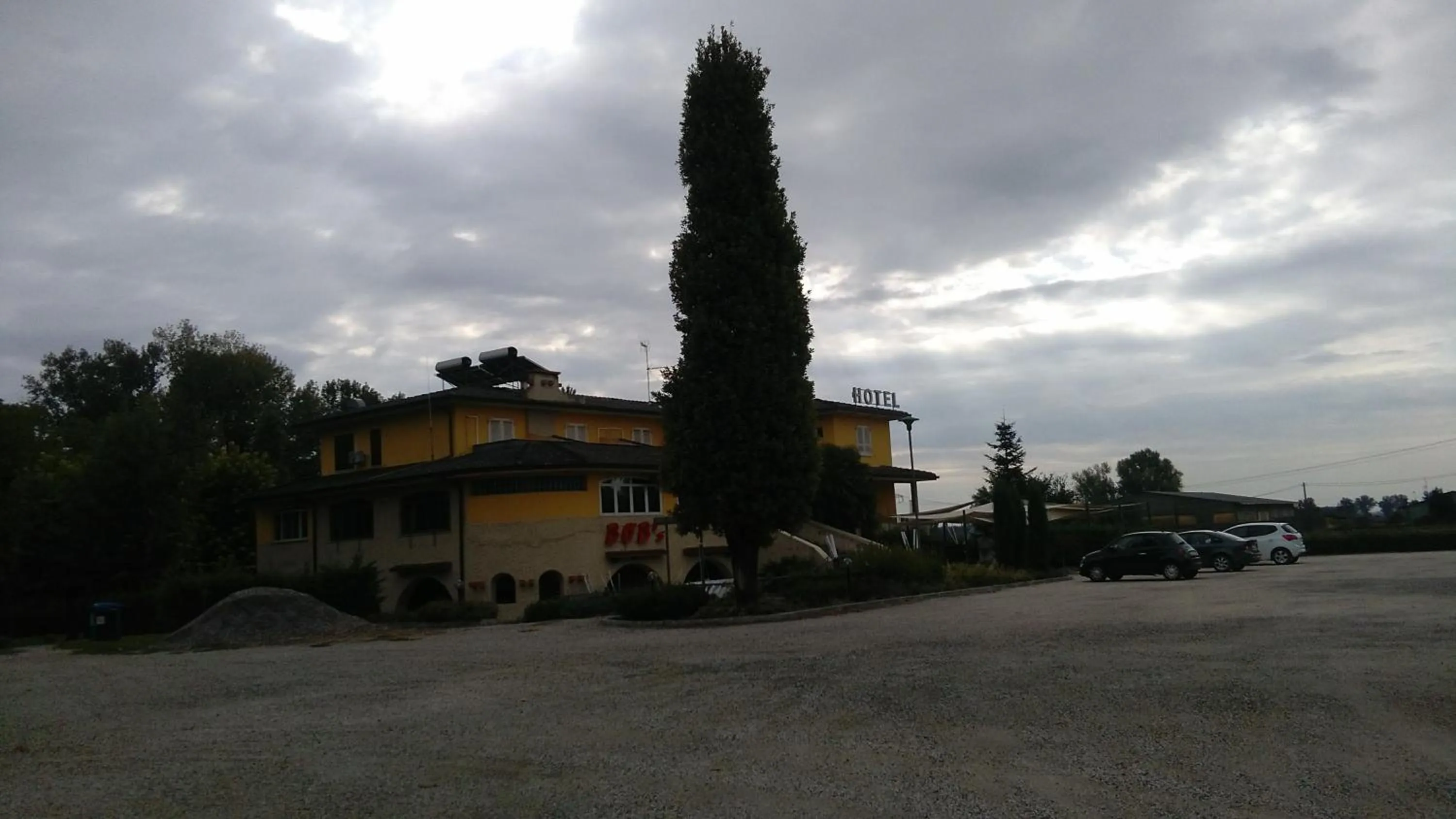 Property building in La Quercia Hotel con Ristorante