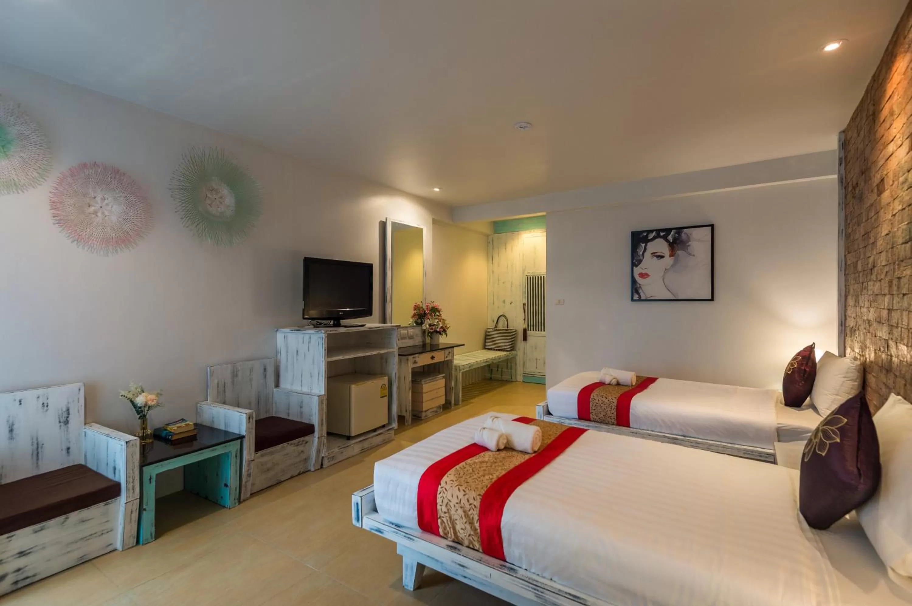 Seating area, Bed in Baan Ban Dalay