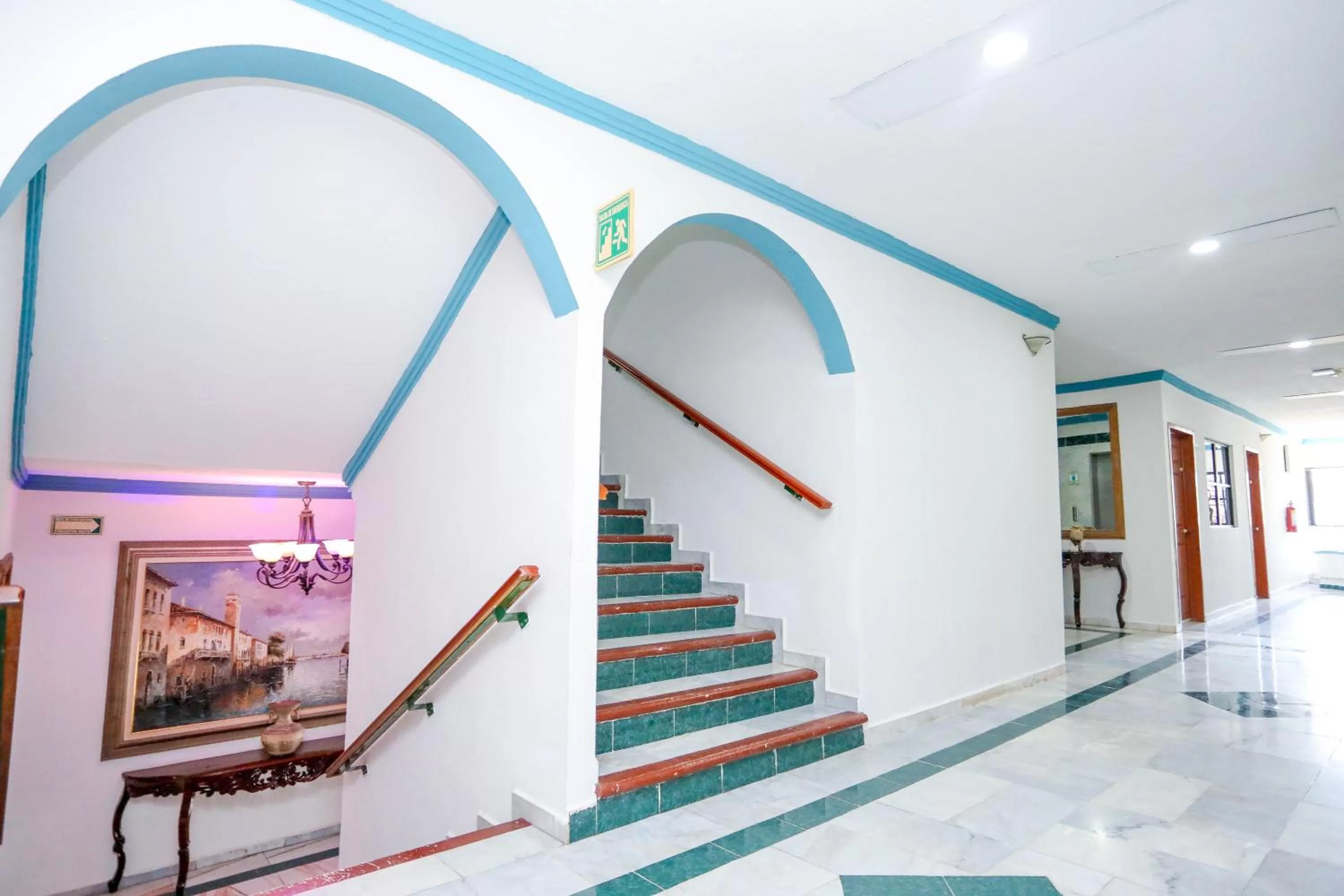 Property building in Hotel Avenida Cancun