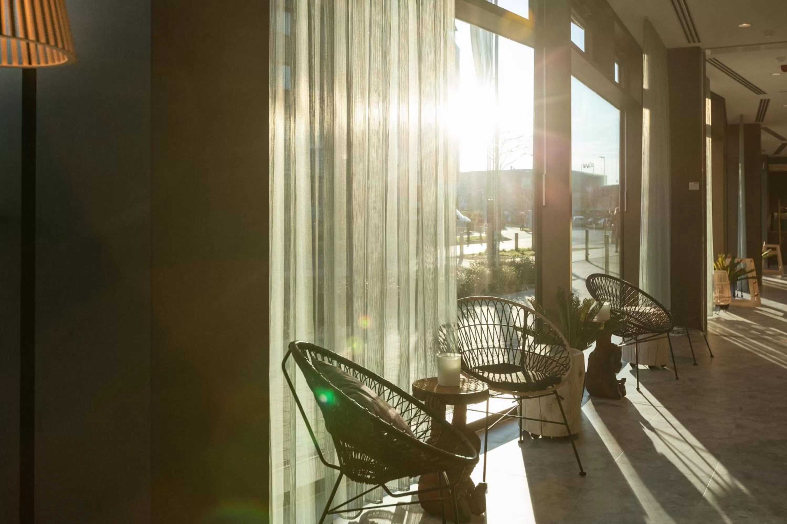 Seating area in Holiday Inn - the niu, Crusoe Bremen Airport by IHG