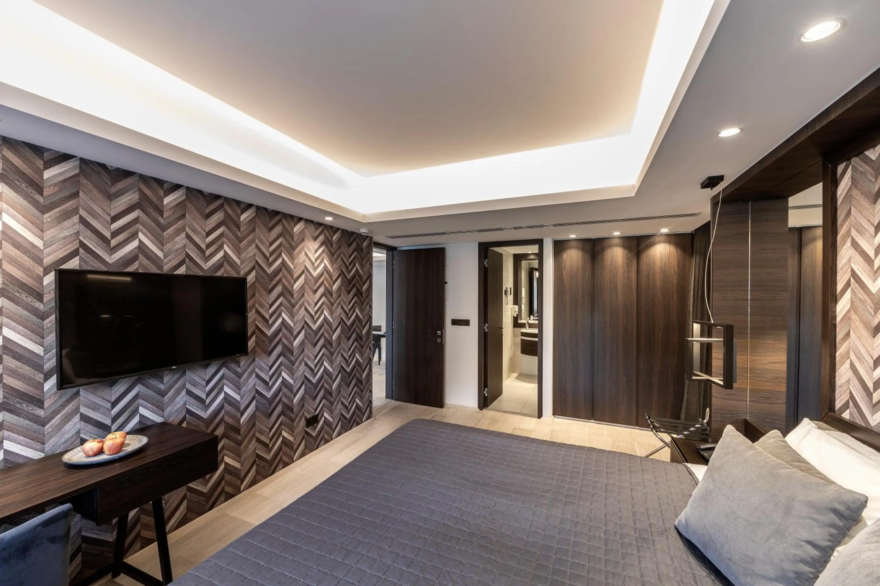 Bed in Almond Business Hotel