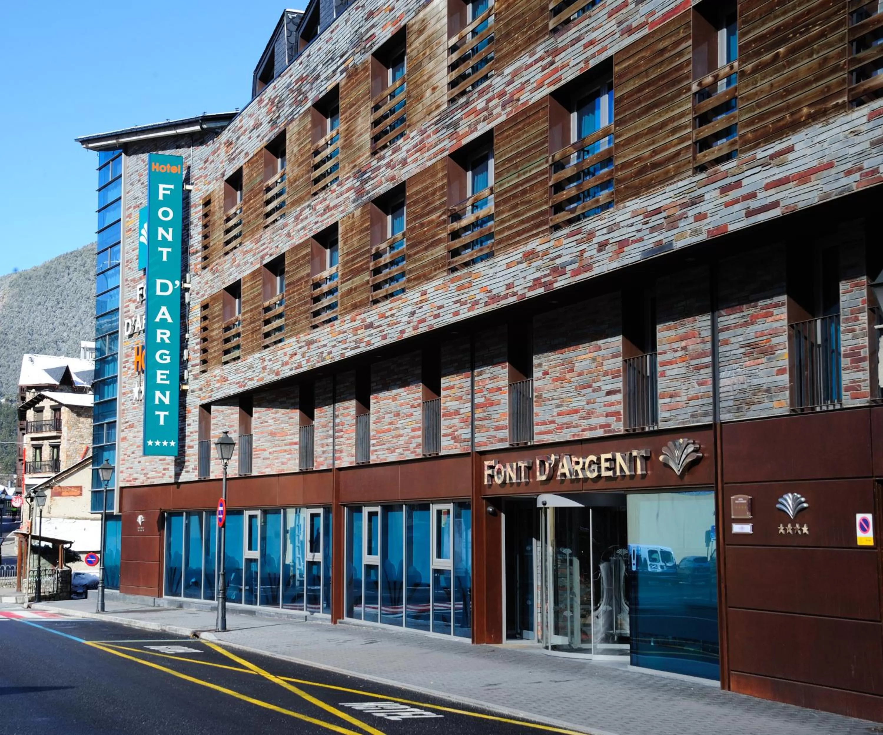 Facade/entrance in Font D'Argent Canillo