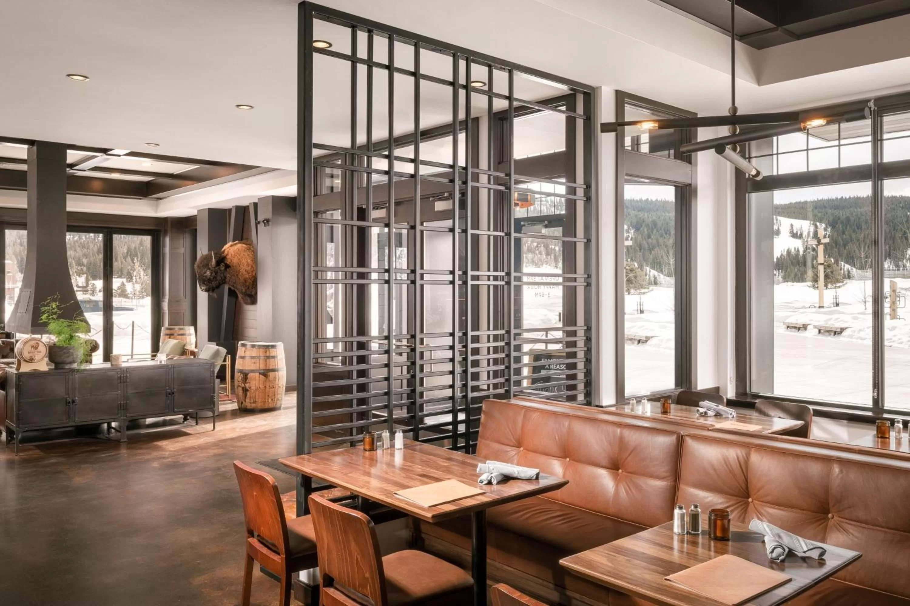 Lounge or bar in Residence Inn by Marriott Big Sky/The Wilson Hotel