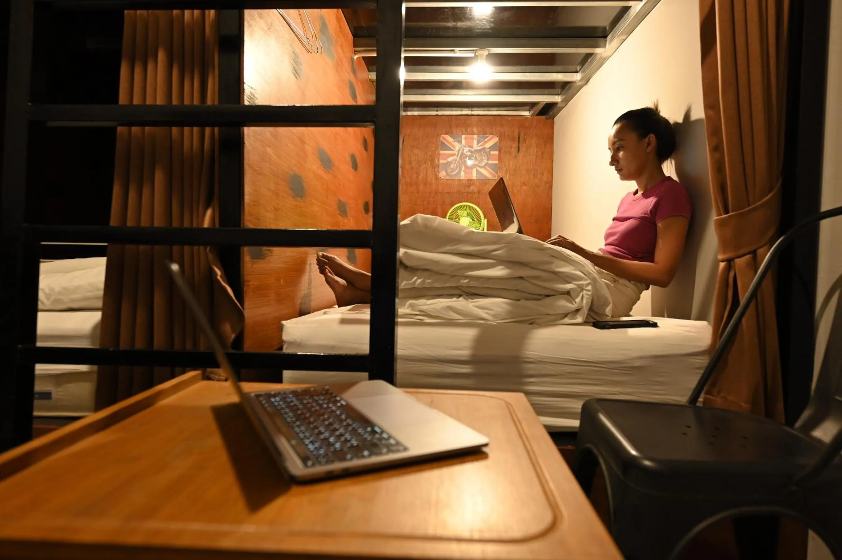 Bed in 8-Bed Mixed Dormitory Room in The 8 Factory Hotel Phitsanulok