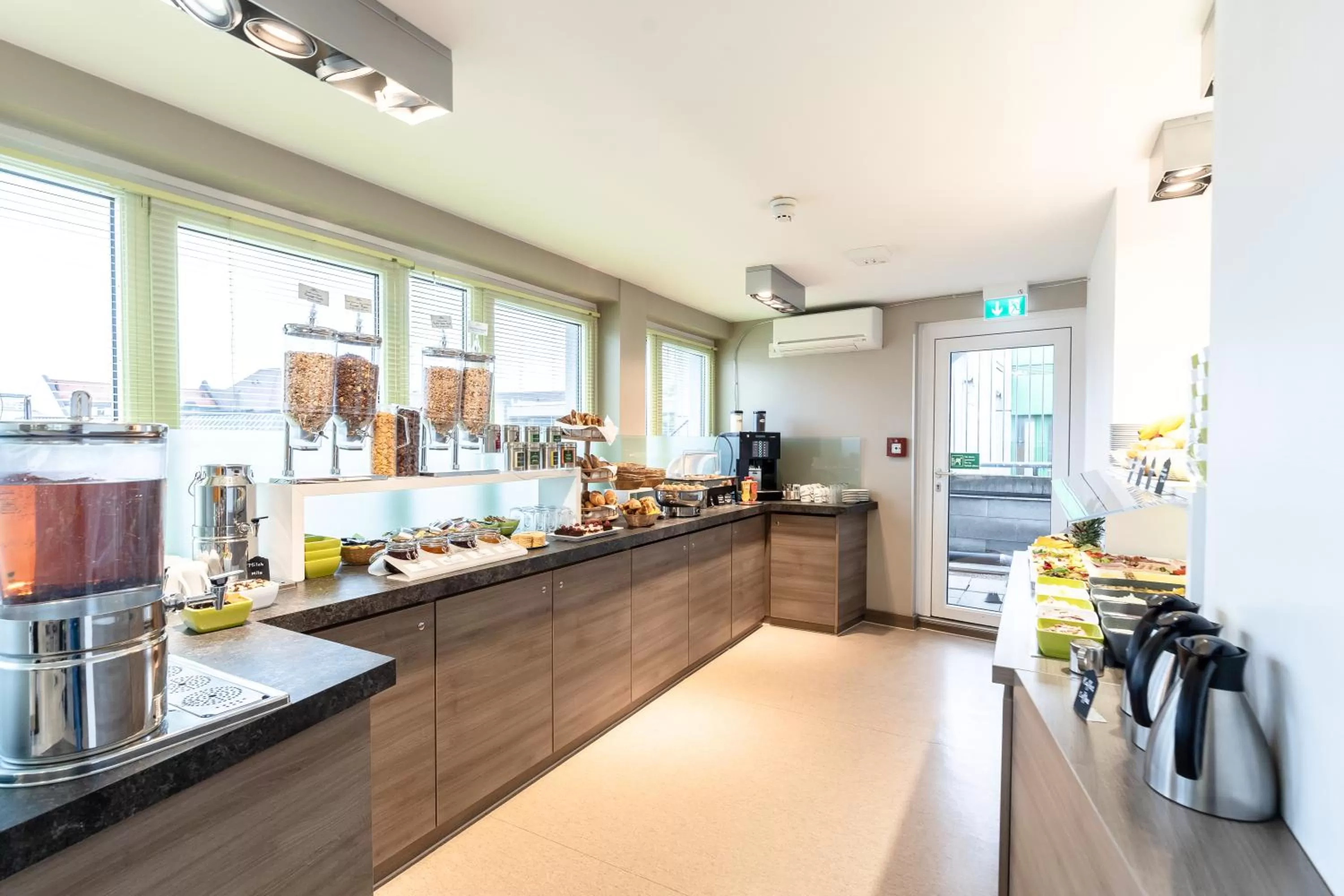 Food in Hotel Demas City