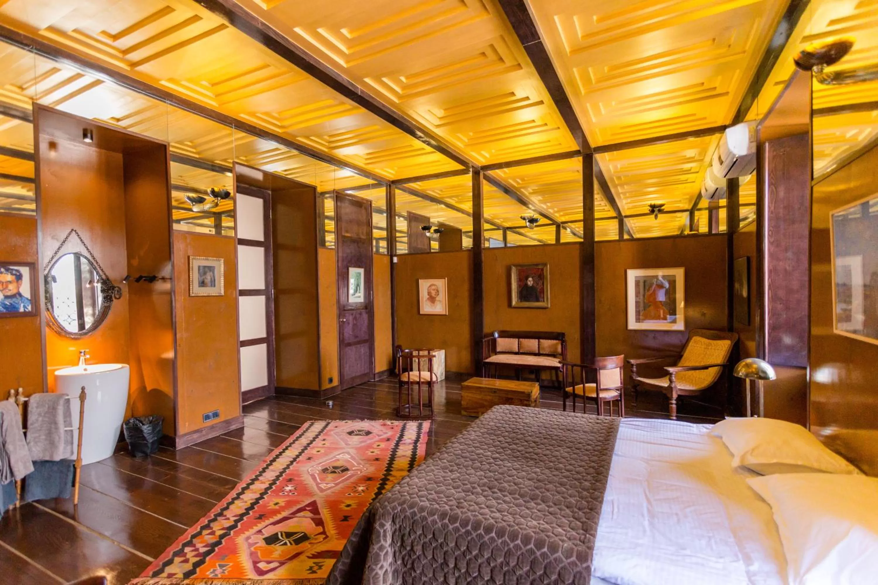 Seating area, Bed in Castle in Old Town