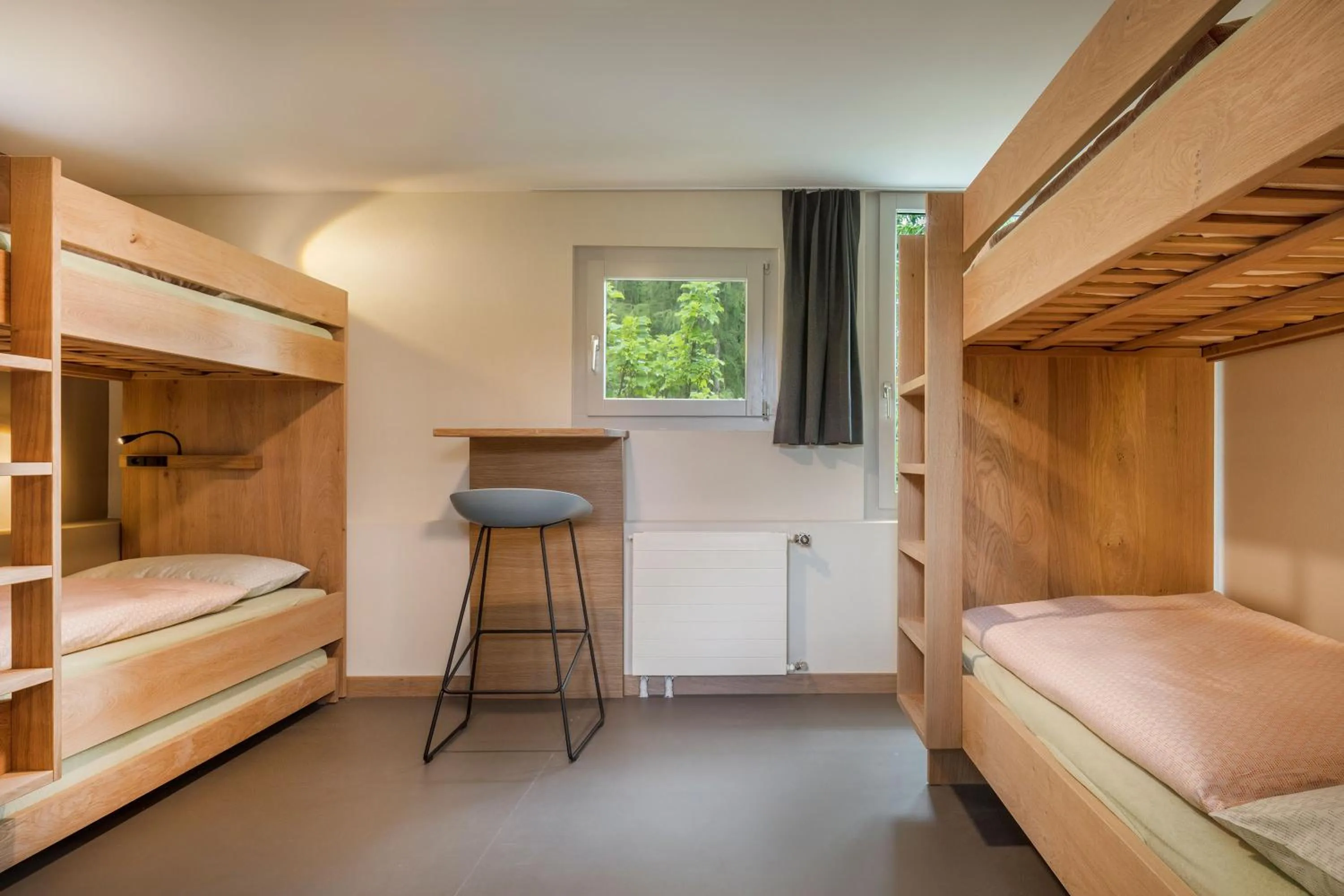 Photo of the whole room, Bed in Crans-Montana Youth Hostel