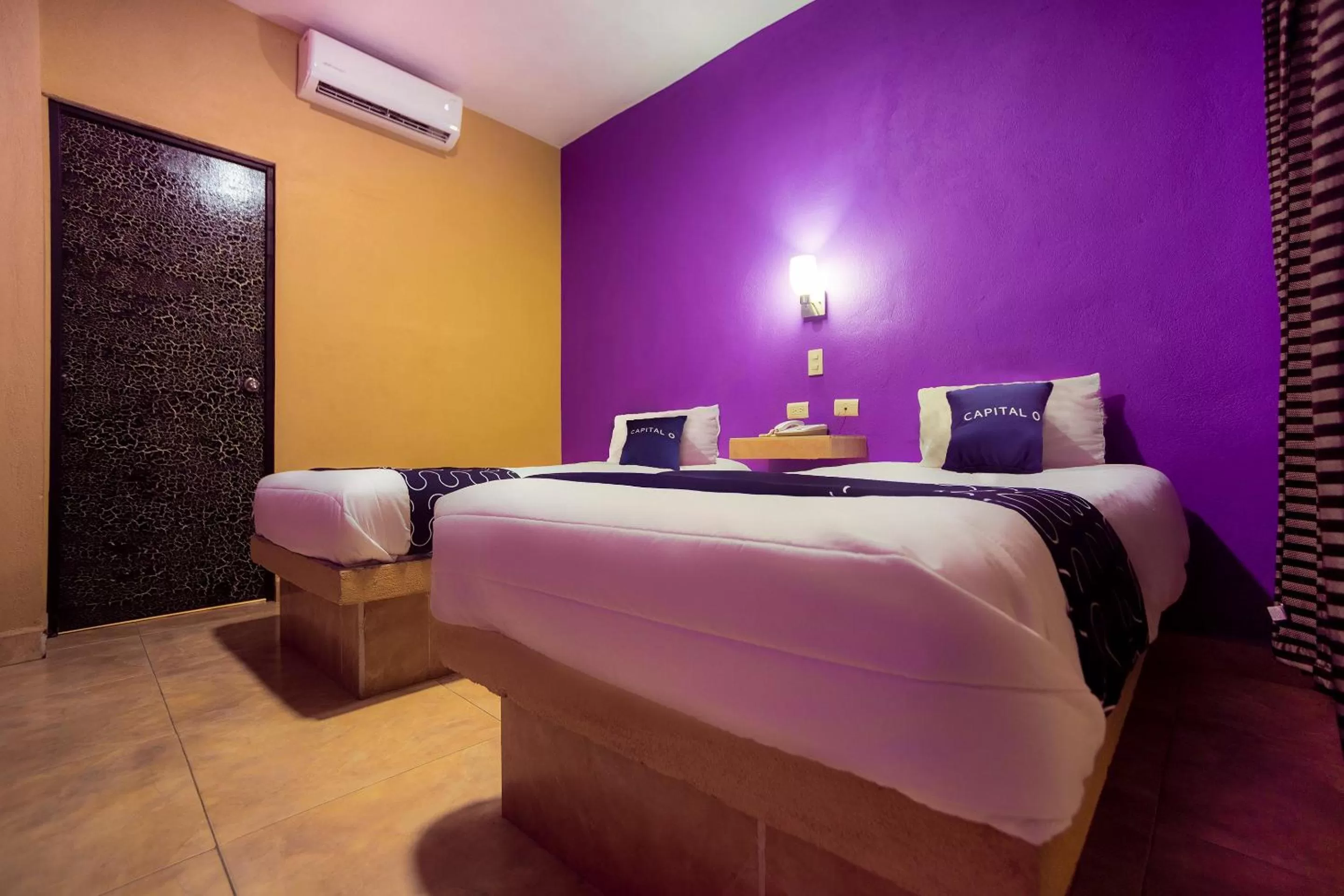 Standard Twin Room in Hotel La Silla