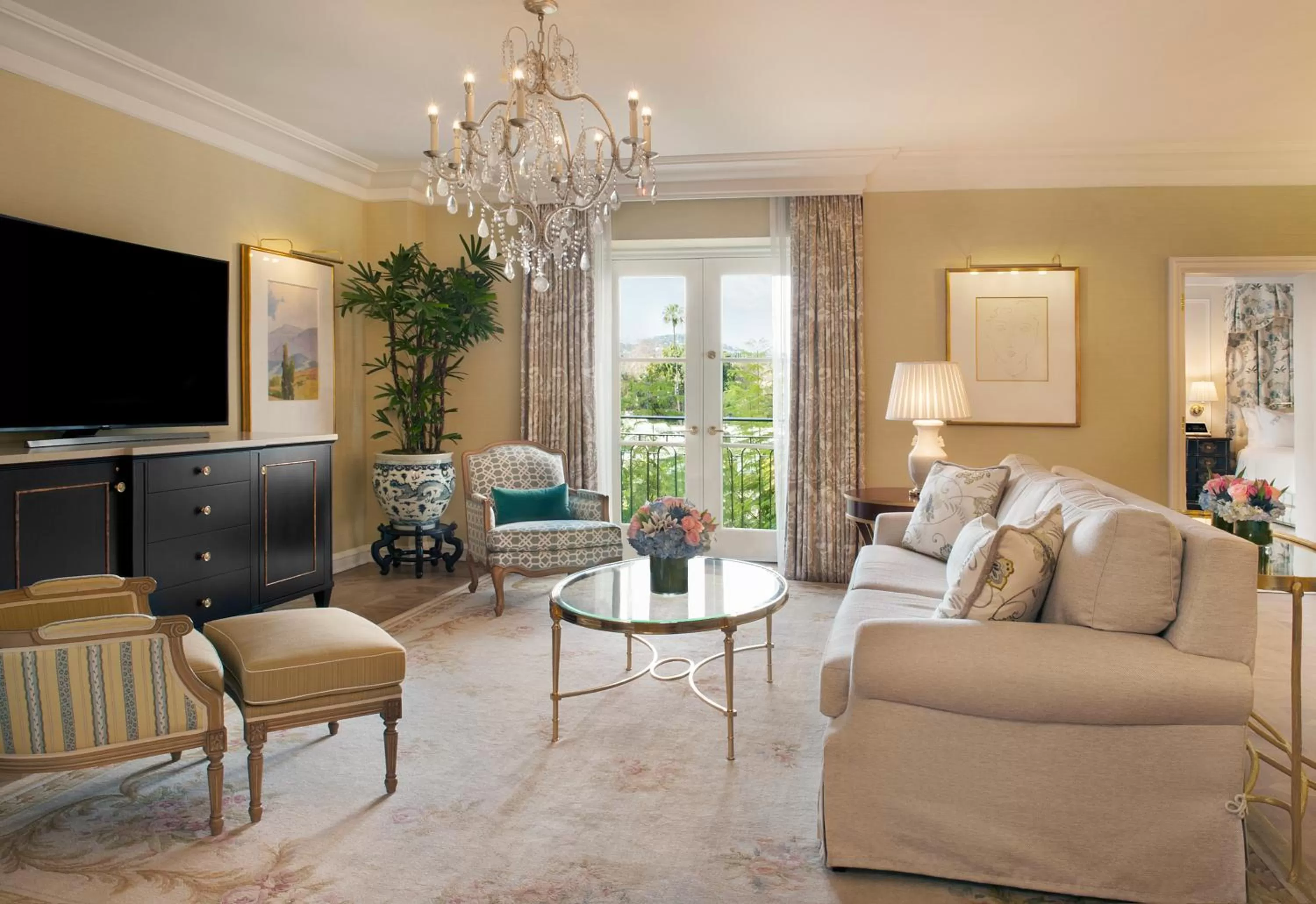 Balcony/Terrace in The Peninsula Beverly Hills