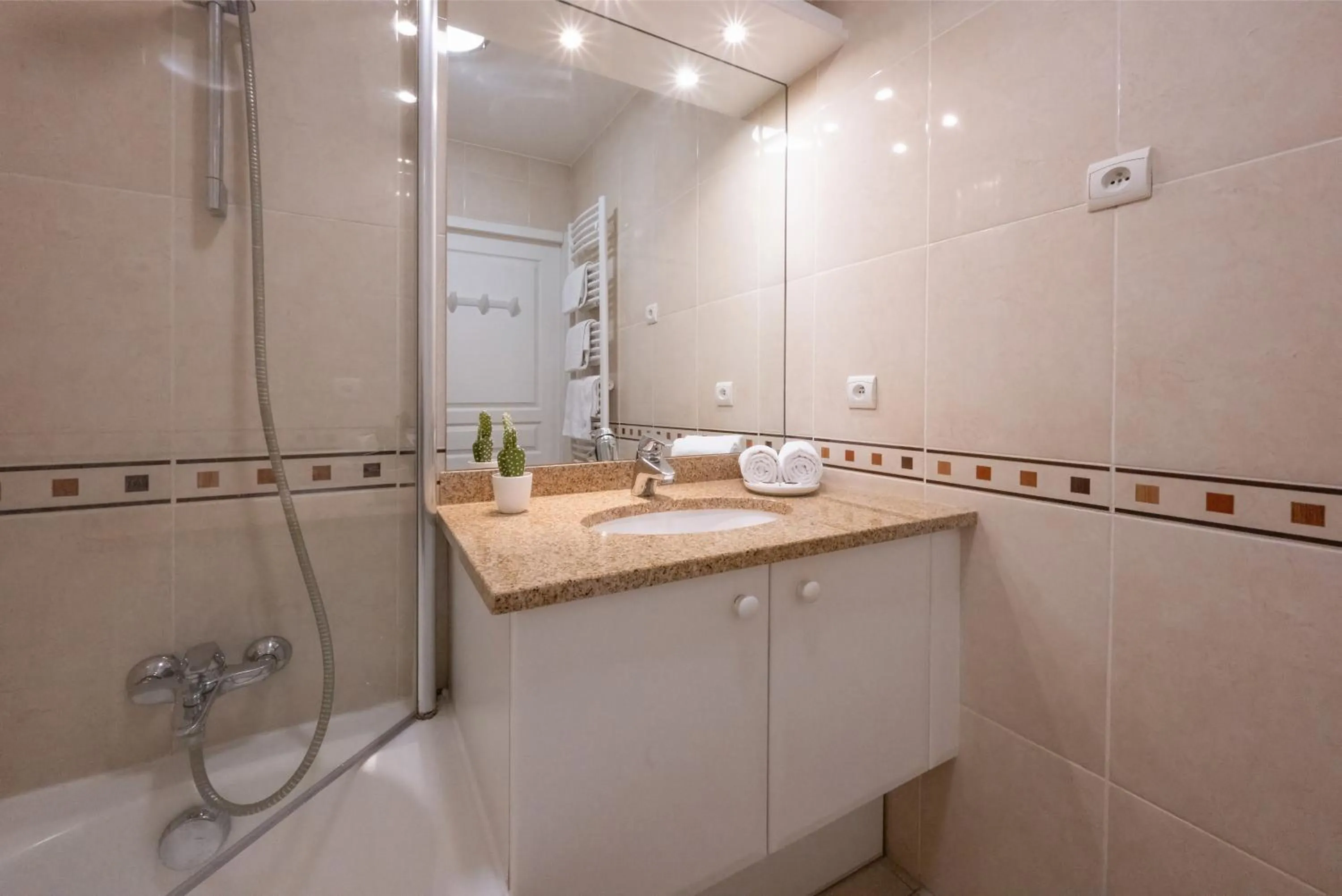 Bathroom in Nemea Appart Hotel Le Lido Cagnes sur Mer