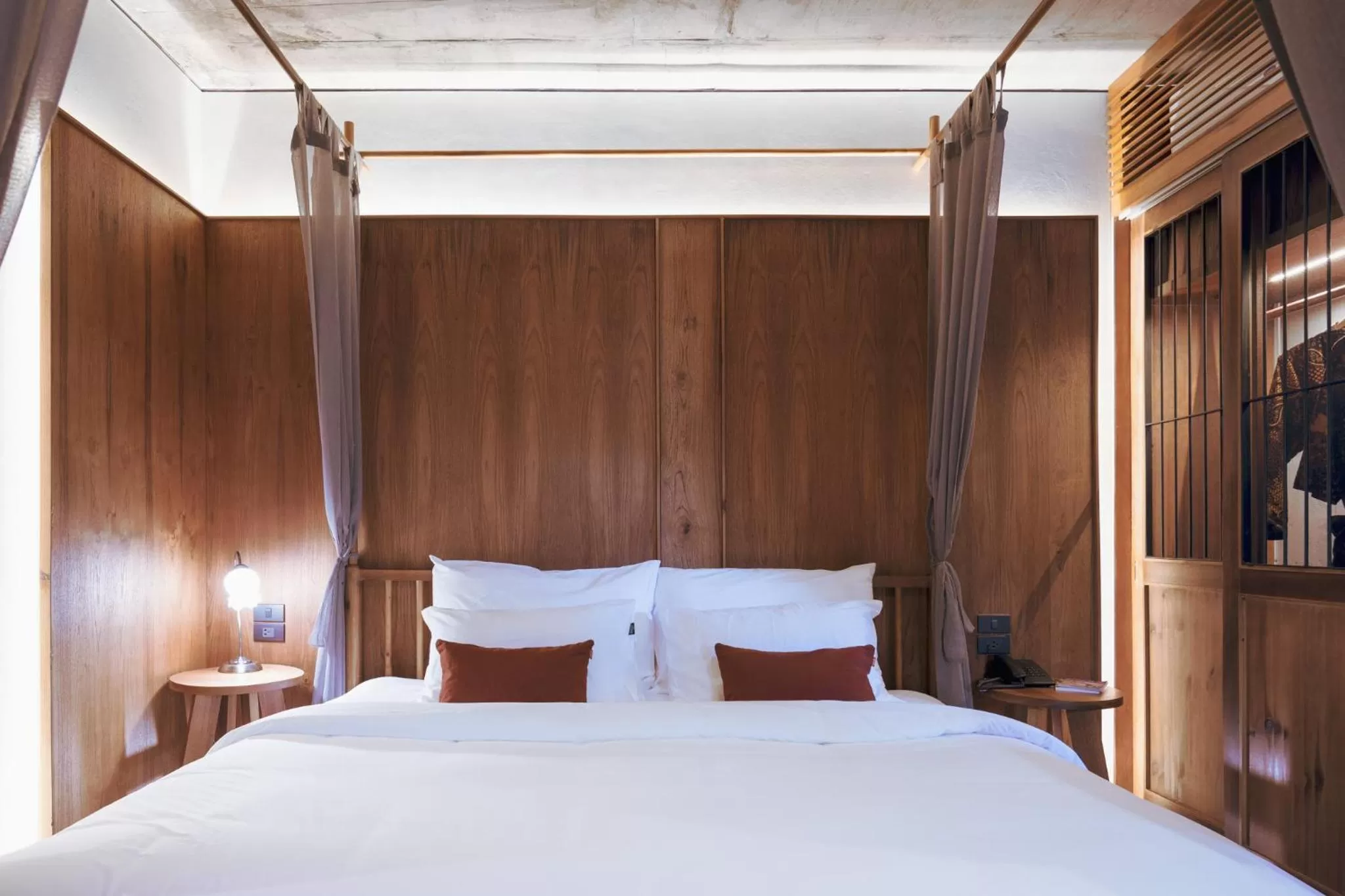 Bed in Hotel Gahn Khao Lak