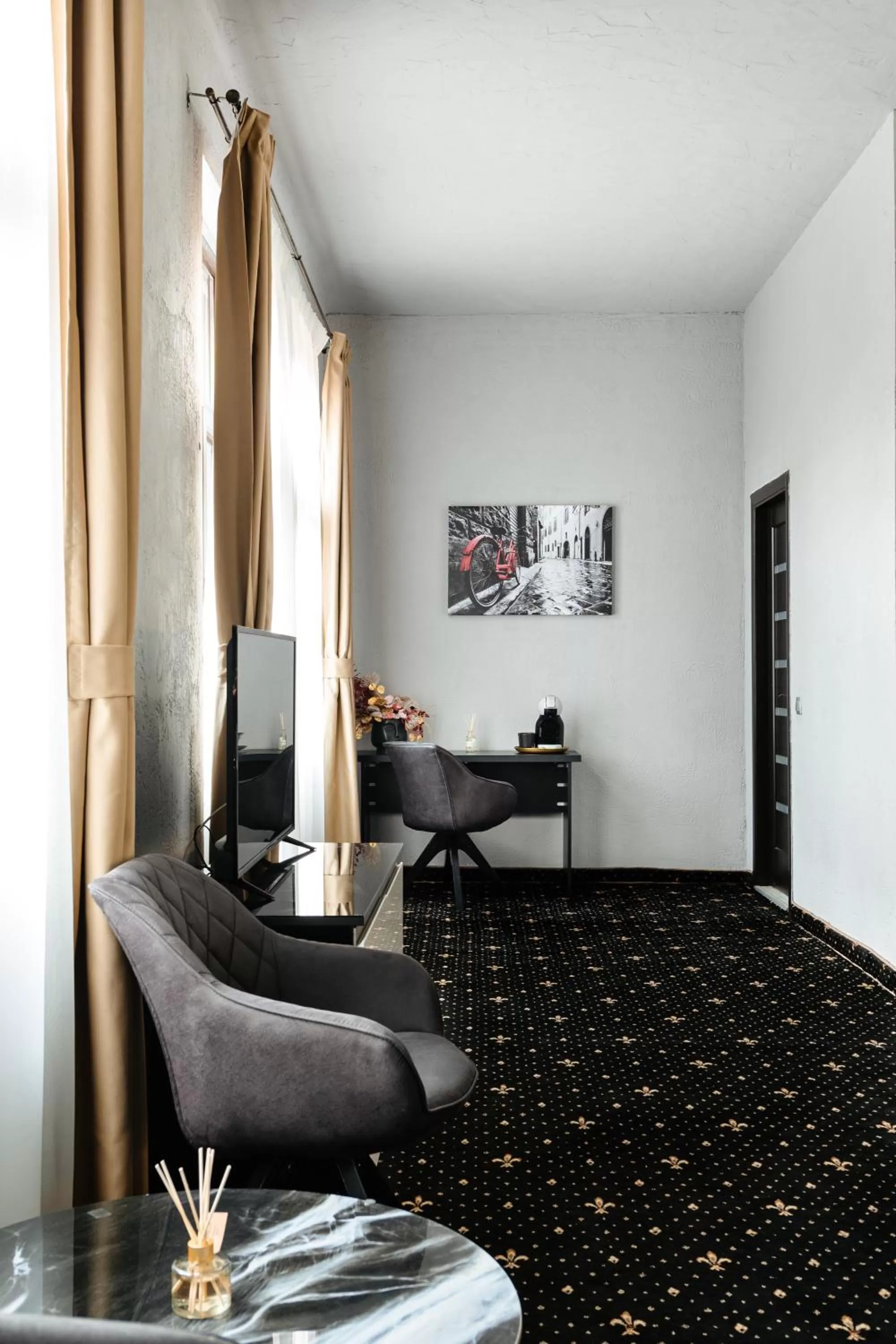 TV and multimedia in Palace Bulevard Inn