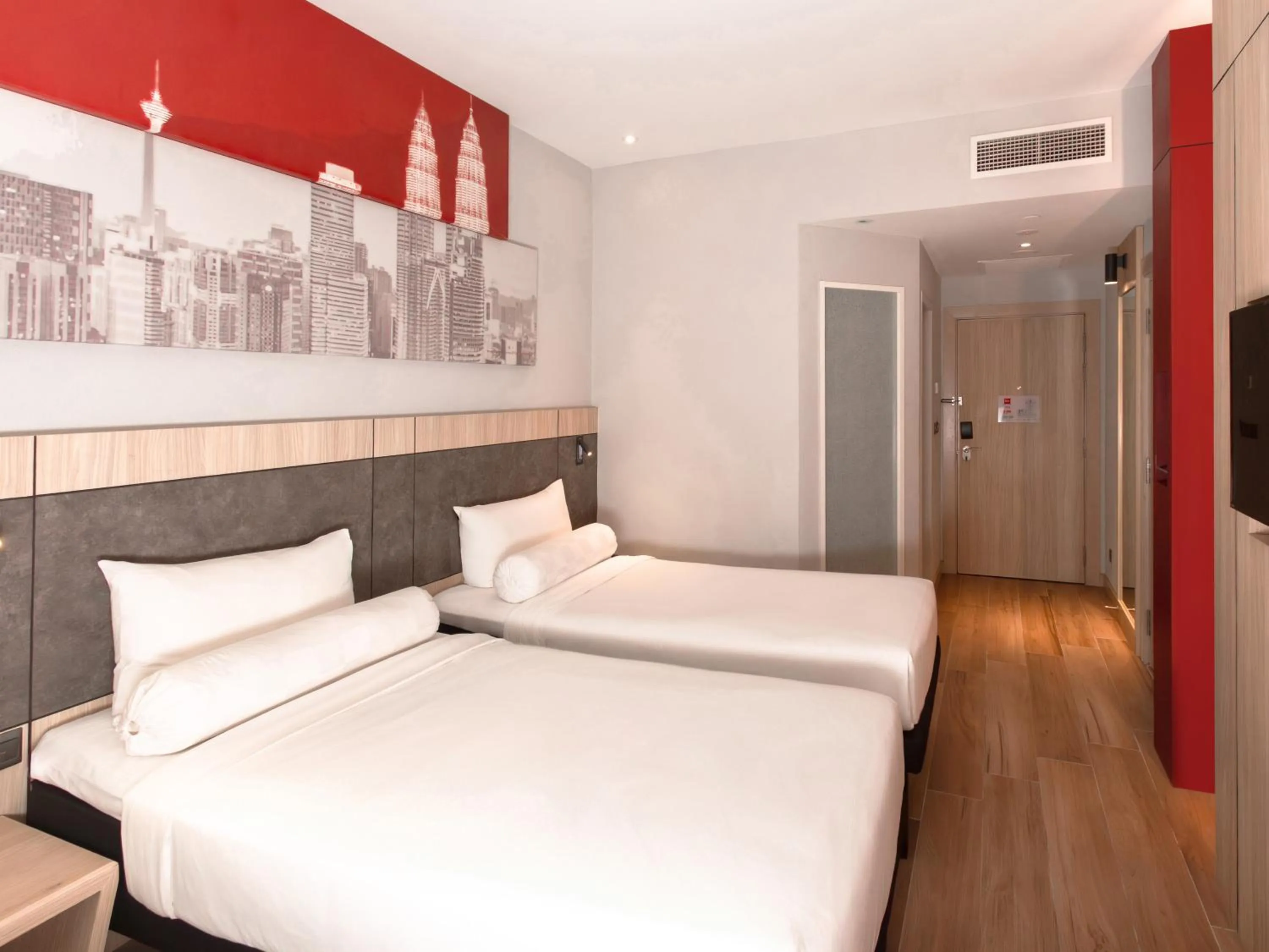 Bed in ibis Kuala Lumpur City Centre