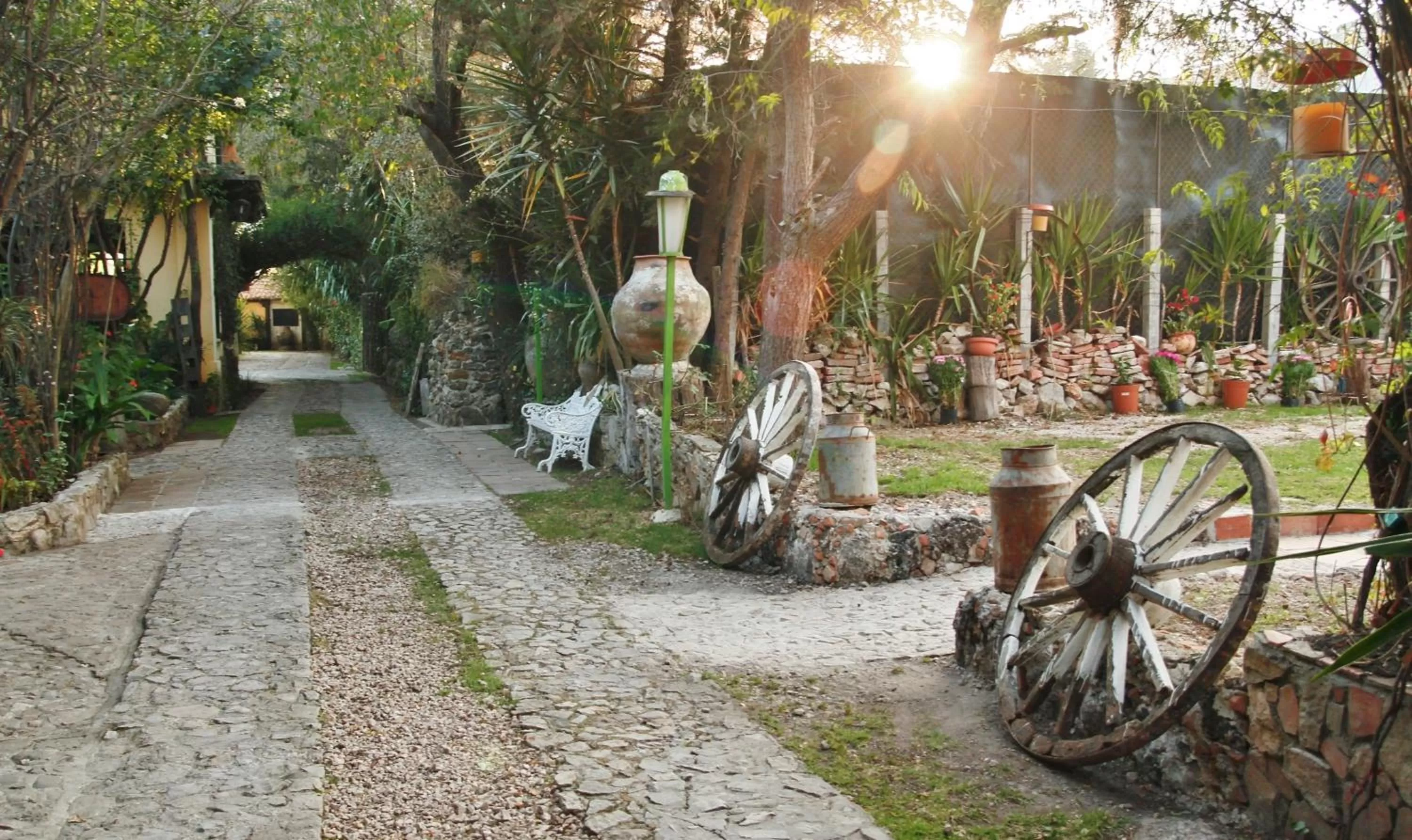 Summer in Hotel Hacienda Don Juan