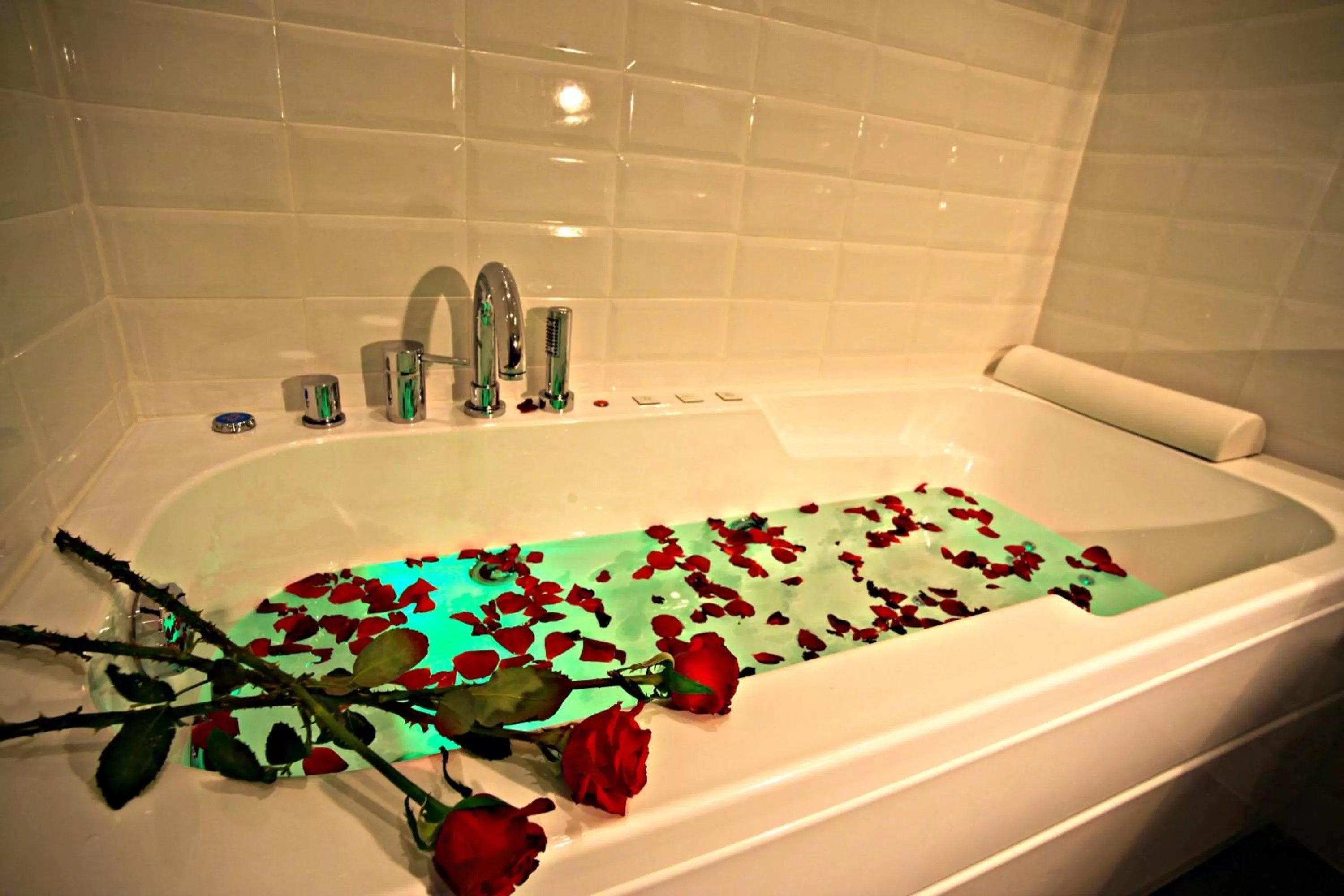 Bathroom in Rome River Inn