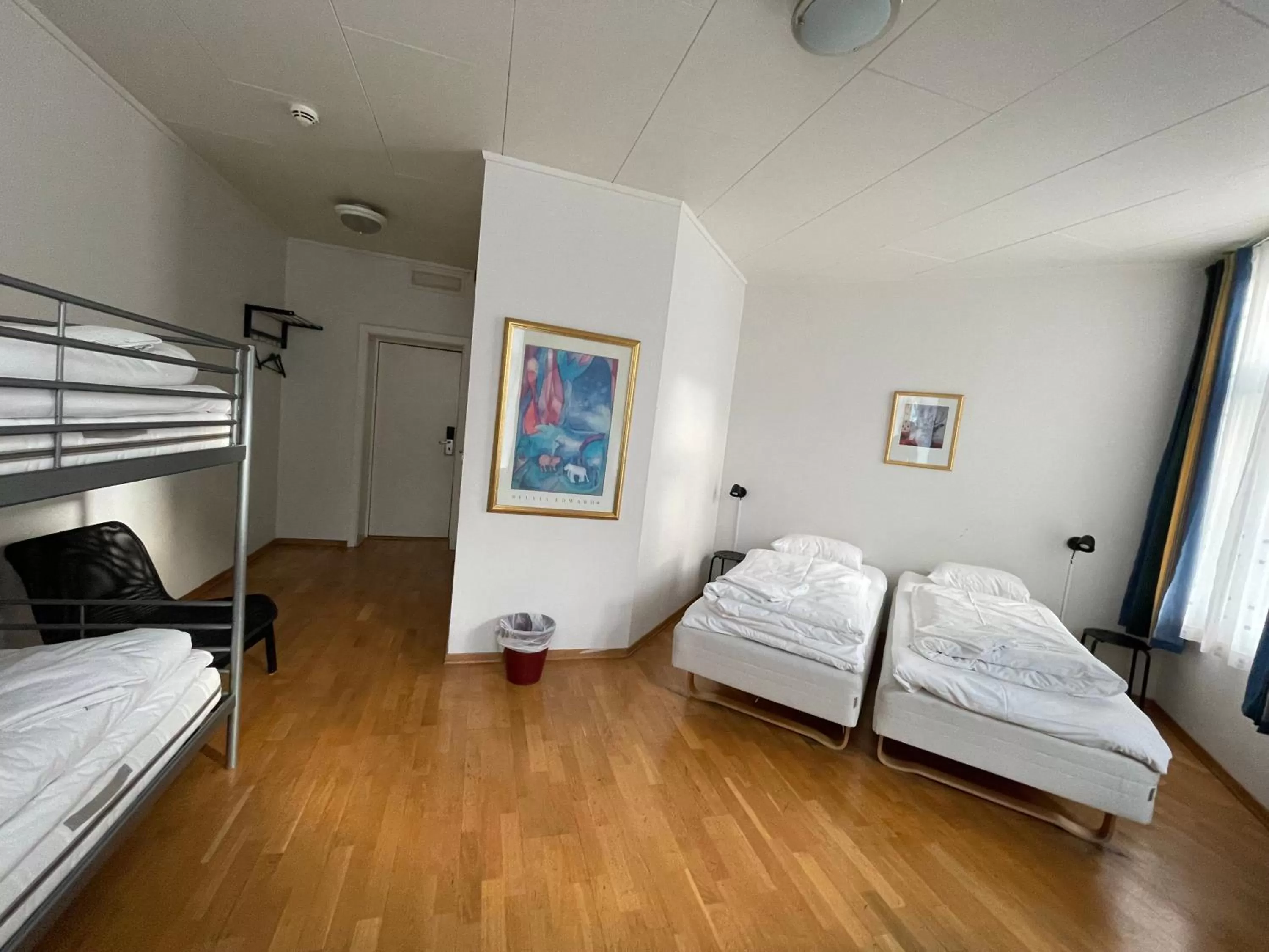 Bed, Bunk Bed in P-Hotels Oslo