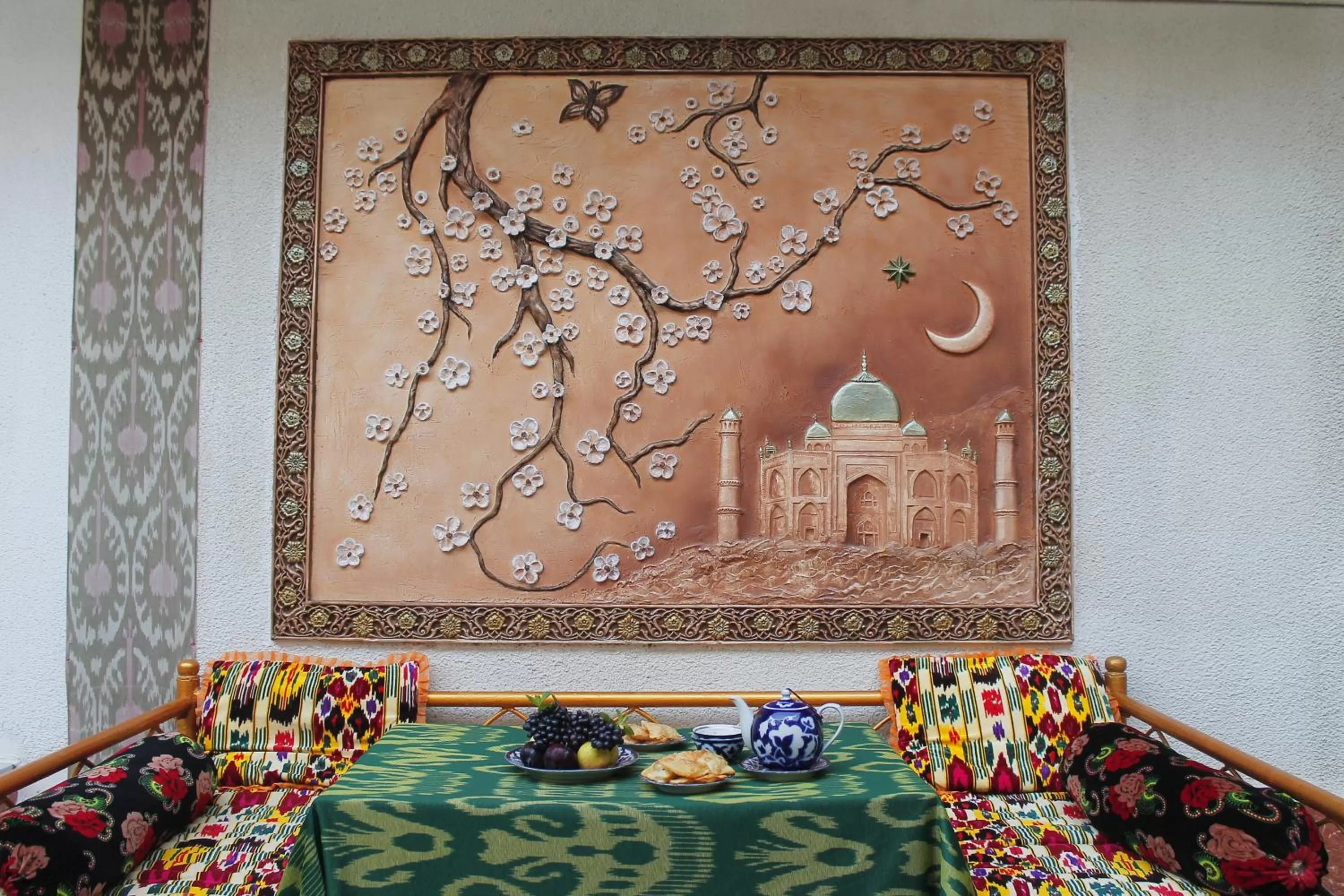 Communal lounge/ TV room in Samani Bukhara