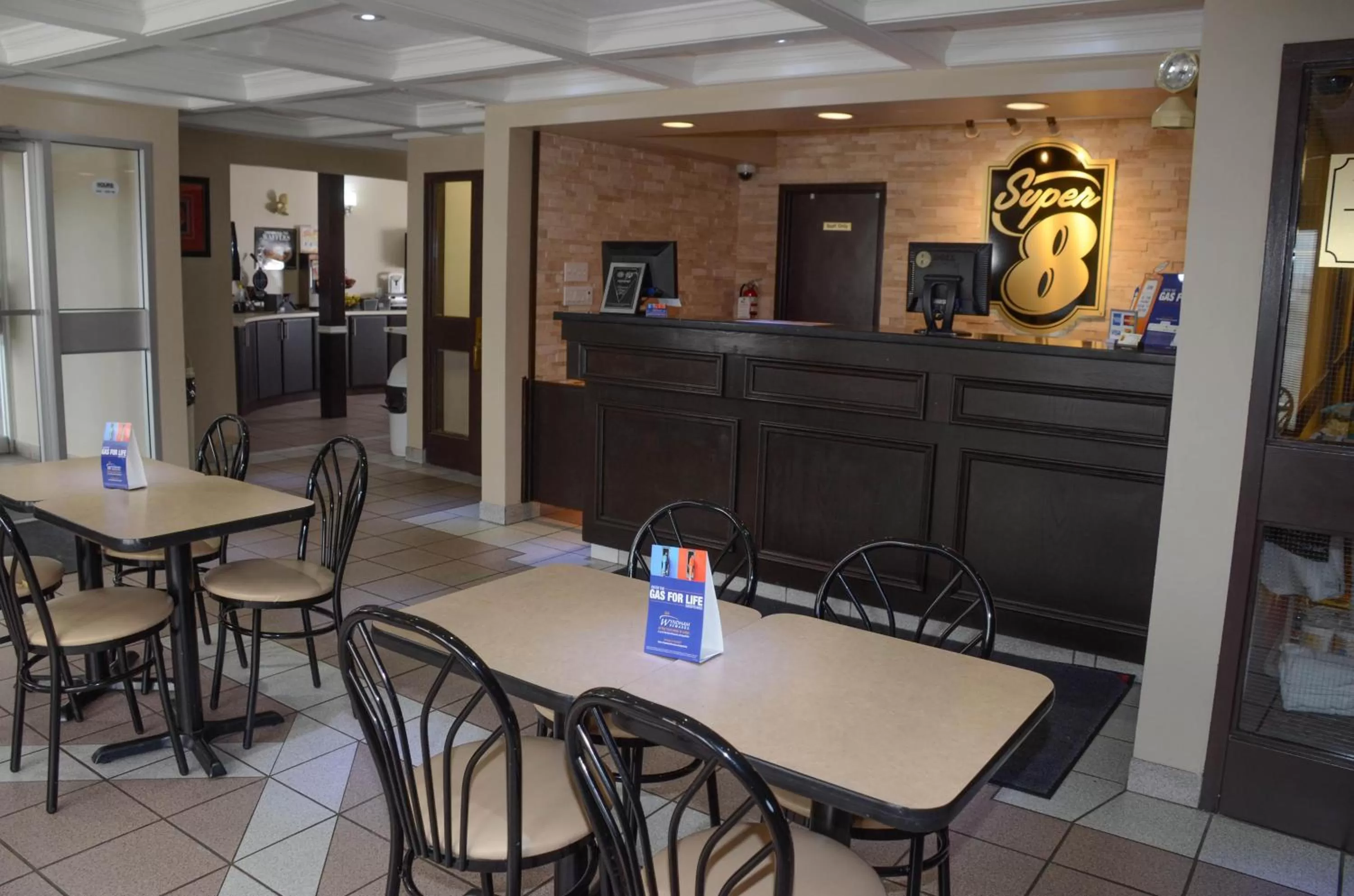 Lobby or reception in Super 8 by Wyndham North Bay