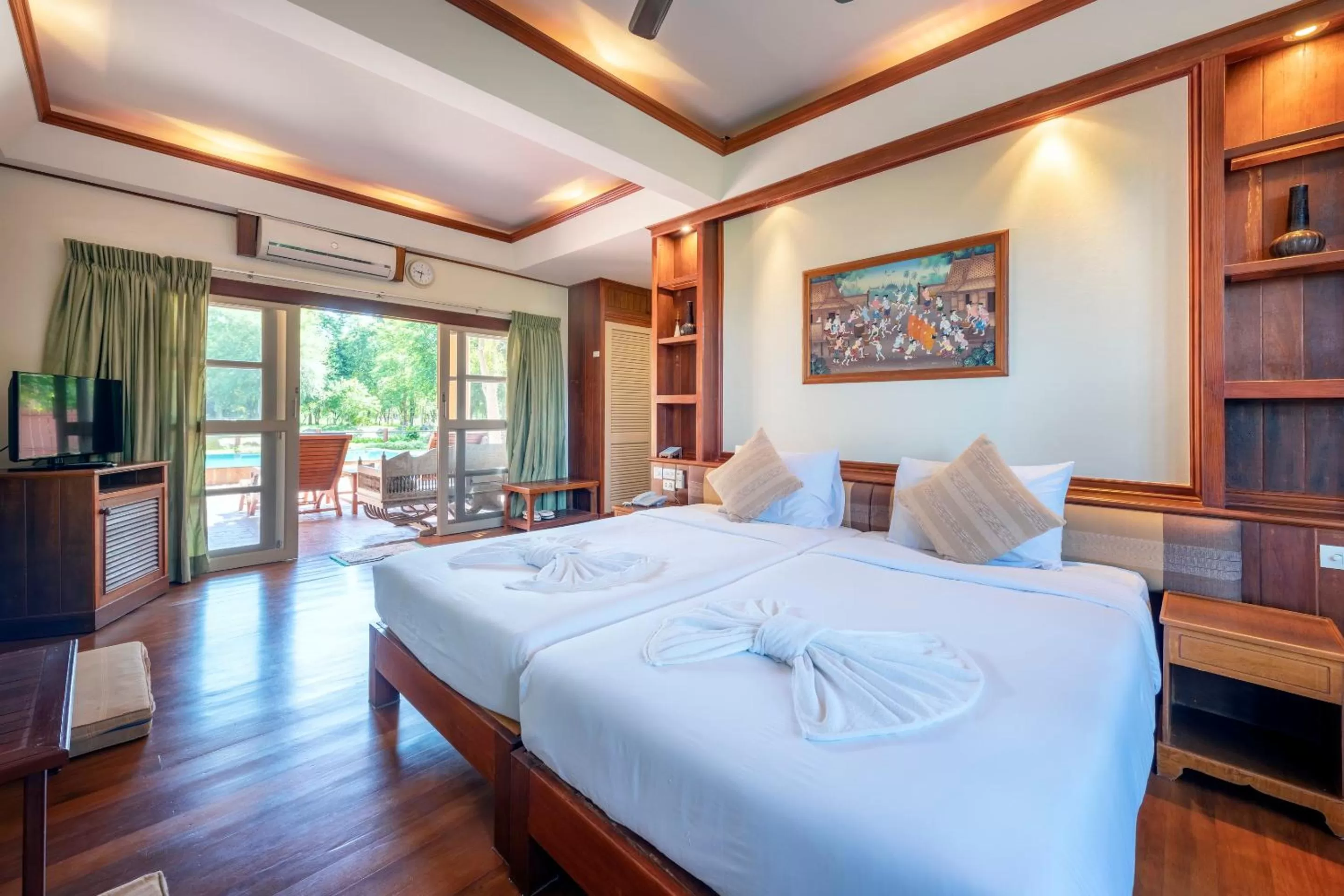 Bedroom, Bed in Vana Varin Resort