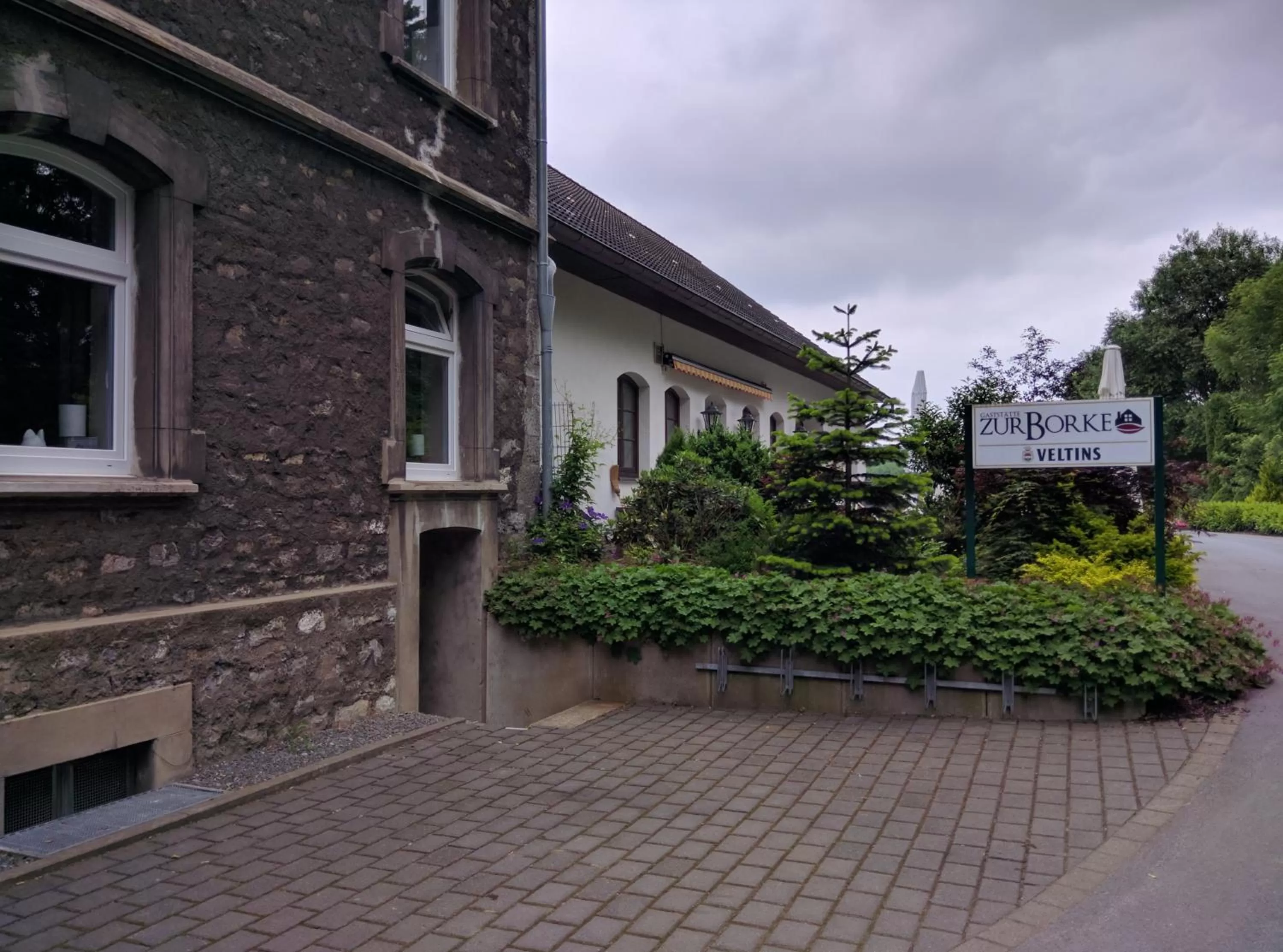 Facade/entrance in Hotel Zur-Borke