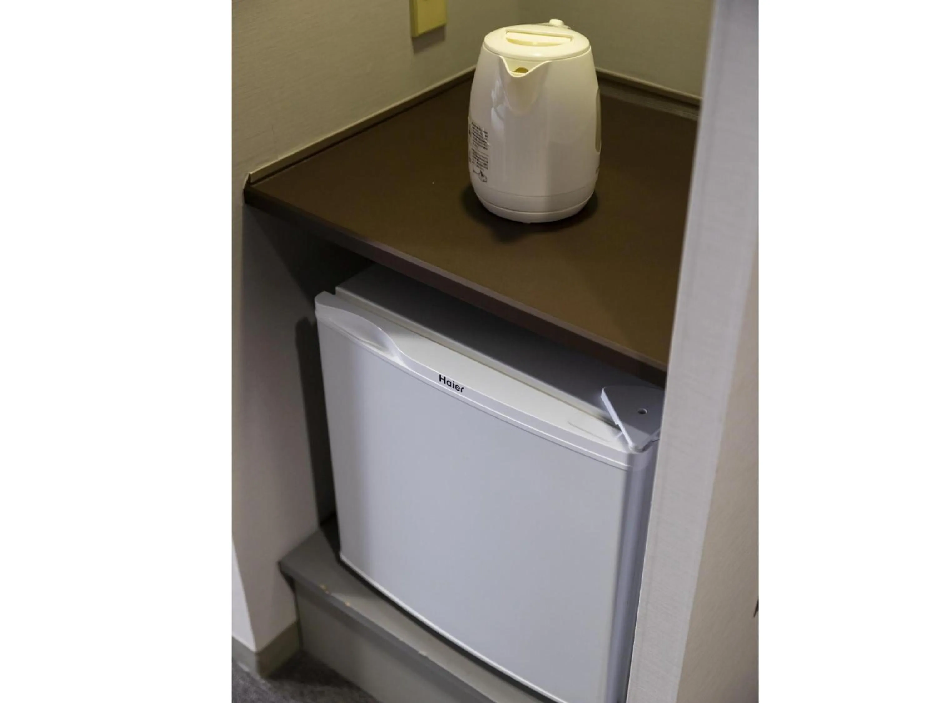 Photo of the whole room in Ariston Hotel Kobe